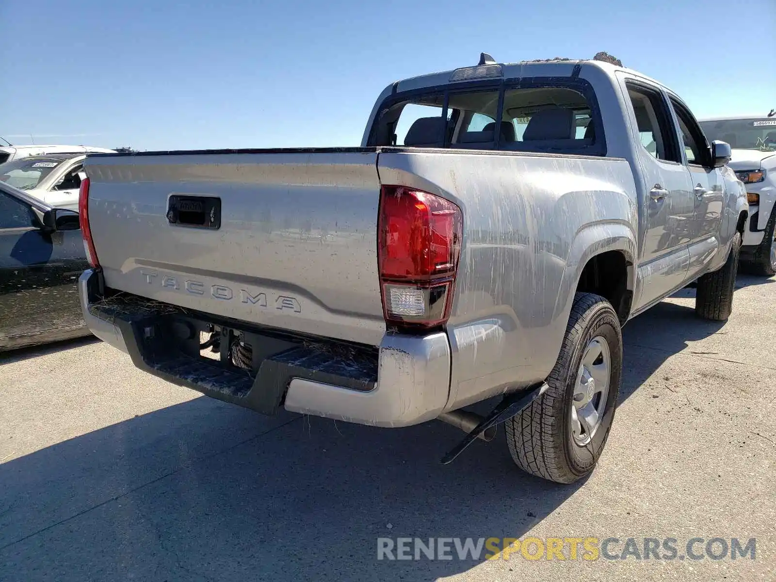 4 Photograph of a damaged car 5TFAX5GN2MX191805 TOYOTA TACOMA 2021