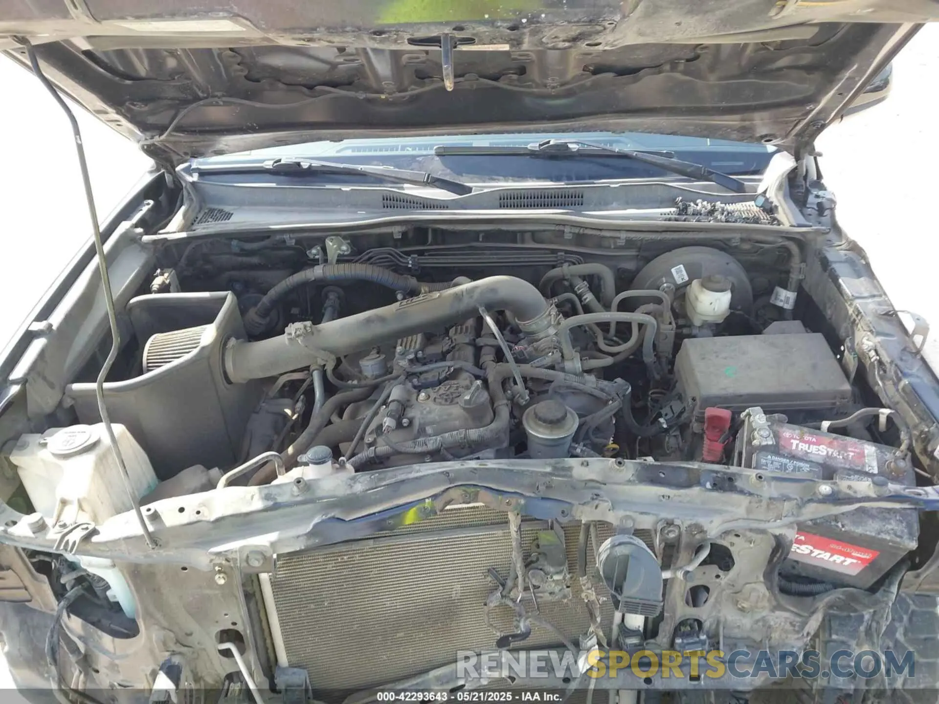10 Photograph of a damaged car 5TFAX5GN4MX189814 TOYOTA TACOMA 2021