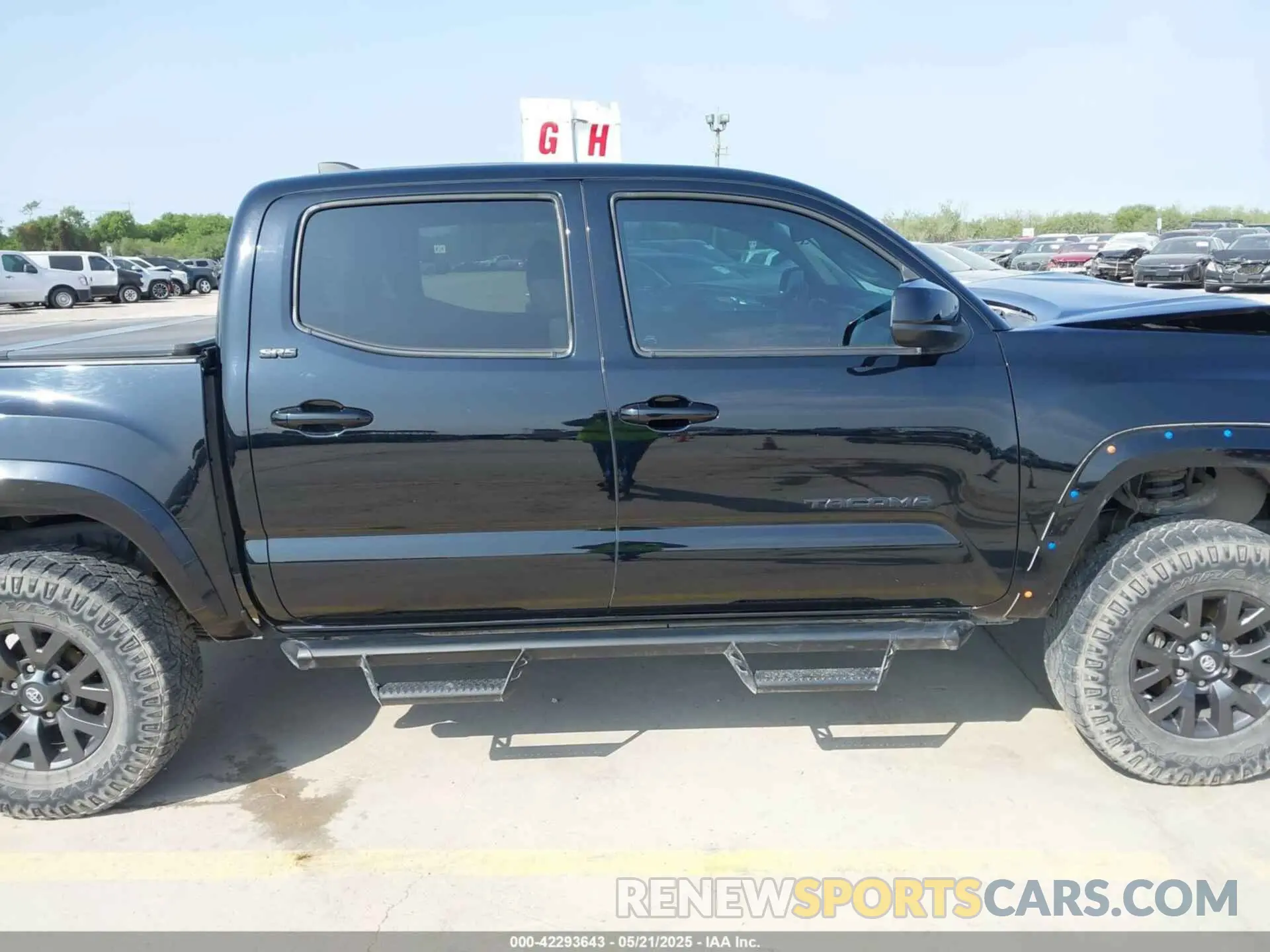 14 Photograph of a damaged car 5TFAX5GN4MX189814 TOYOTA TACOMA 2021