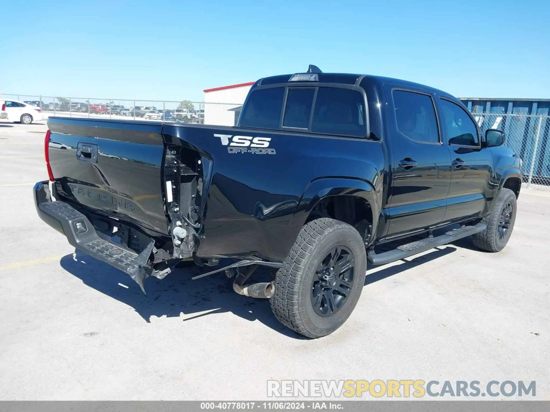 4 Photograph of a damaged car 5TFAX5GN9MX190229 TOYOTA TACOMA 2021