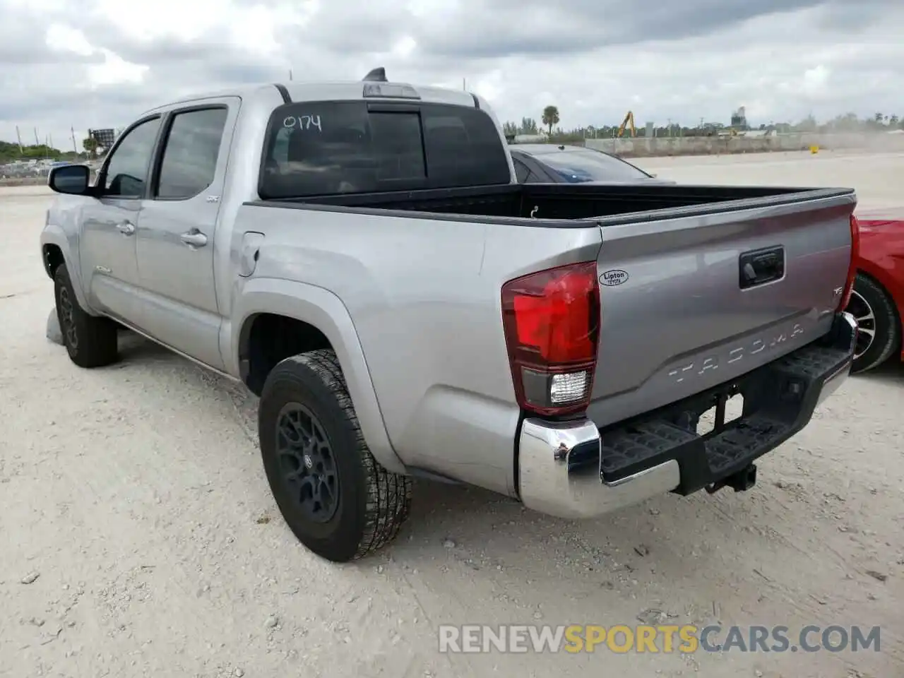 3 Photograph of a damaged car 5TFAZ5CN0MX100174 TOYOTA TACOMA 2021