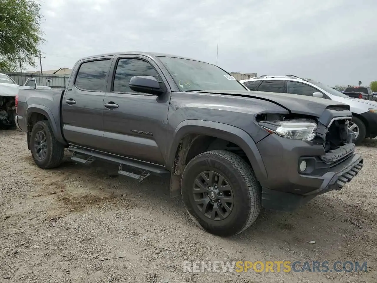 4 Photograph of a damaged car 5TFAZ5CN0MX105634 TOYOTA TACOMA 2021