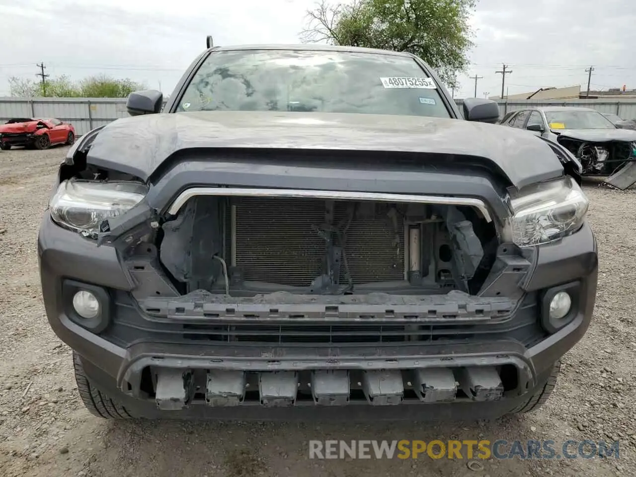 5 Photograph of a damaged car 5TFAZ5CN0MX105634 TOYOTA TACOMA 2021