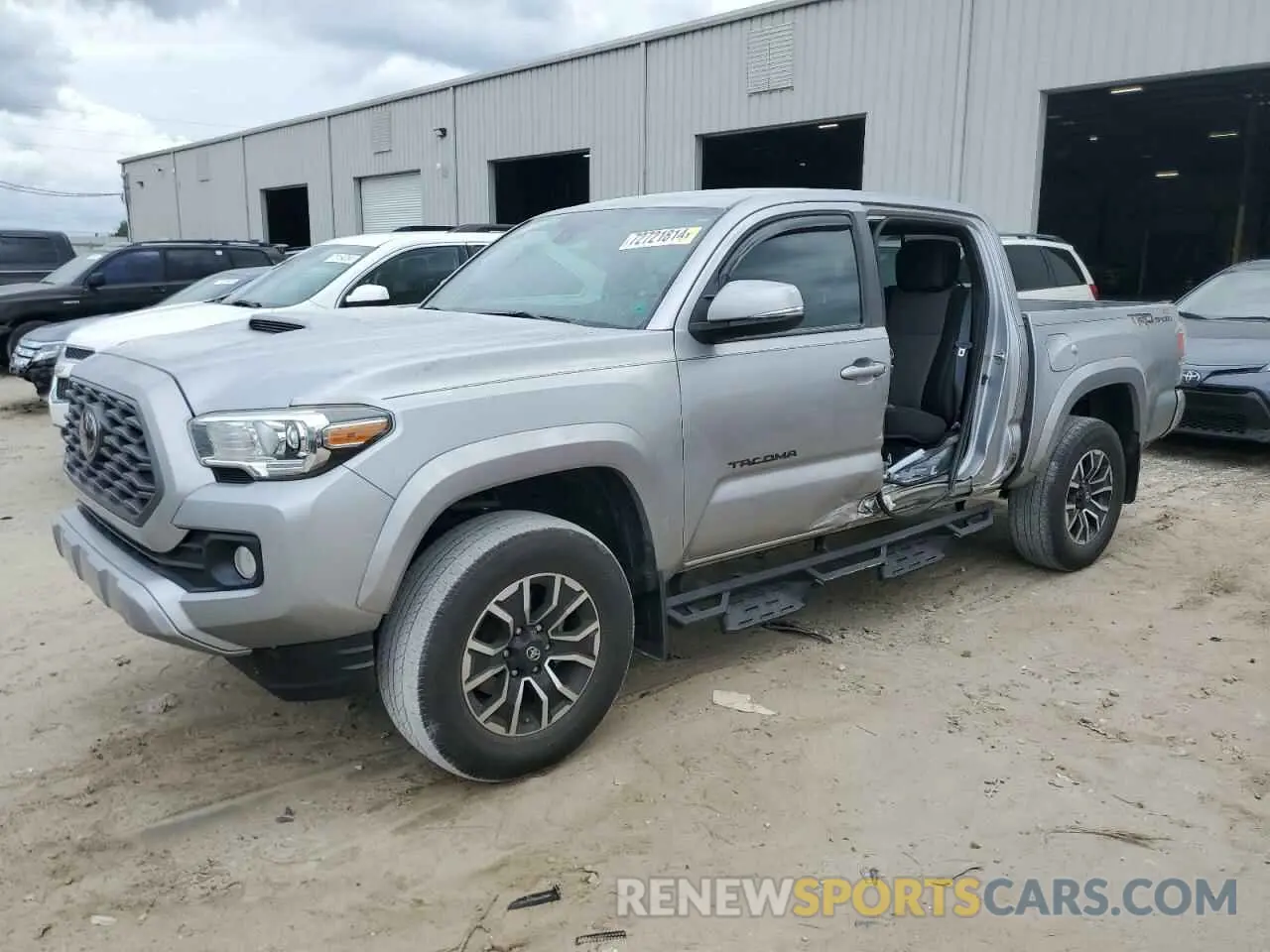 1 Photograph of a damaged car 5TFAZ5CN1MX096426 TOYOTA TACOMA 2021