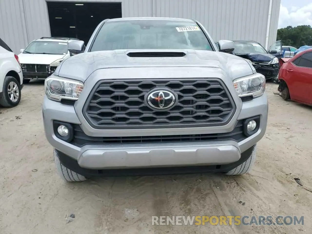5 Photograph of a damaged car 5TFAZ5CN1MX096426 TOYOTA TACOMA 2021
