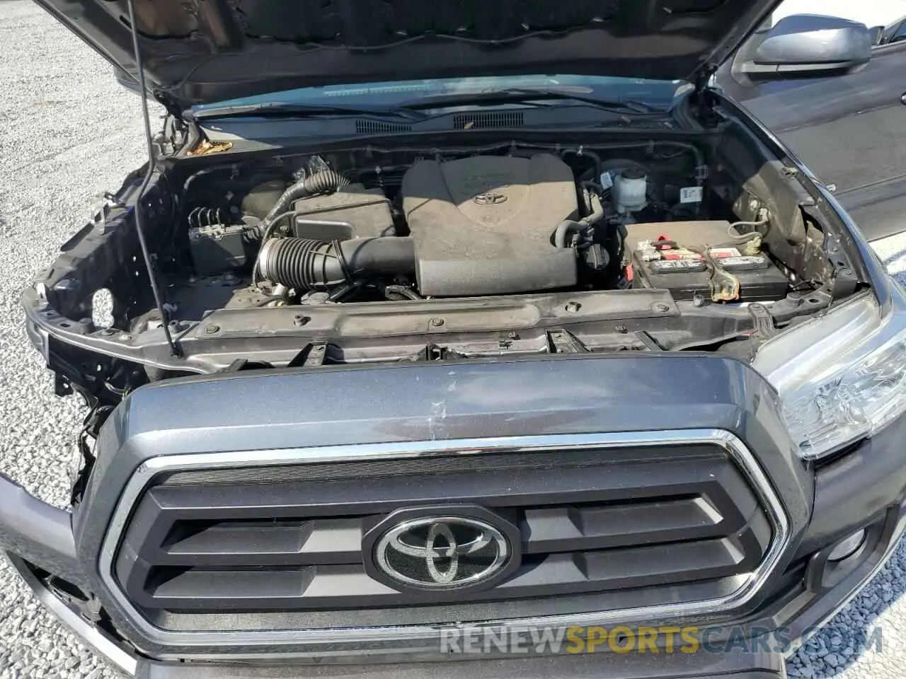 11 Photograph of a damaged car 5TFAZ5CN1MX098192 TOYOTA TACOMA 2021