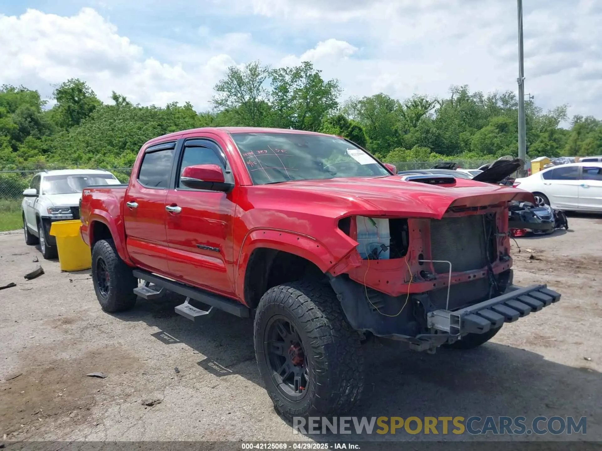 1 Photograph of a damaged car 5TFAZ5CN1MX104850 TOYOTA TACOMA 2021