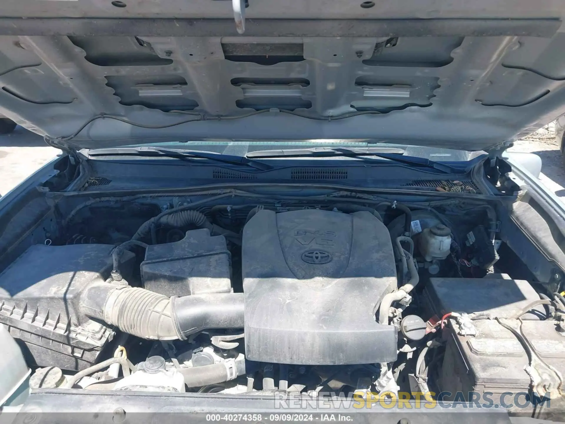 10 Photograph of a damaged car 5TFAZ5CN1MX107506 TOYOTA TACOMA 2021