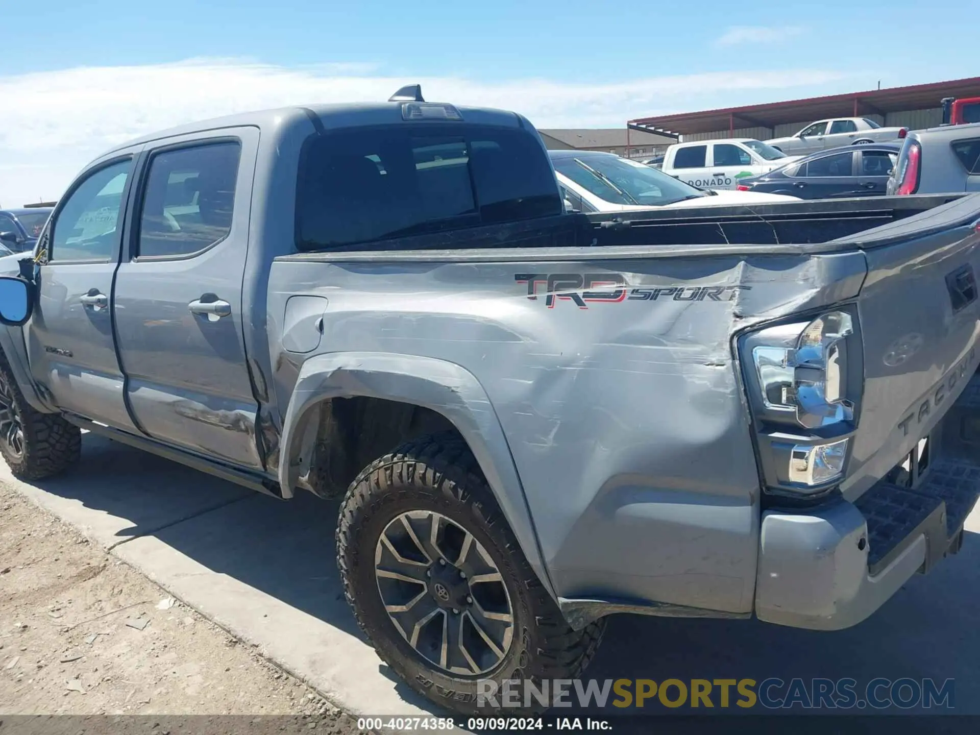 17 Photograph of a damaged car 5TFAZ5CN1MX107506 TOYOTA TACOMA 2021