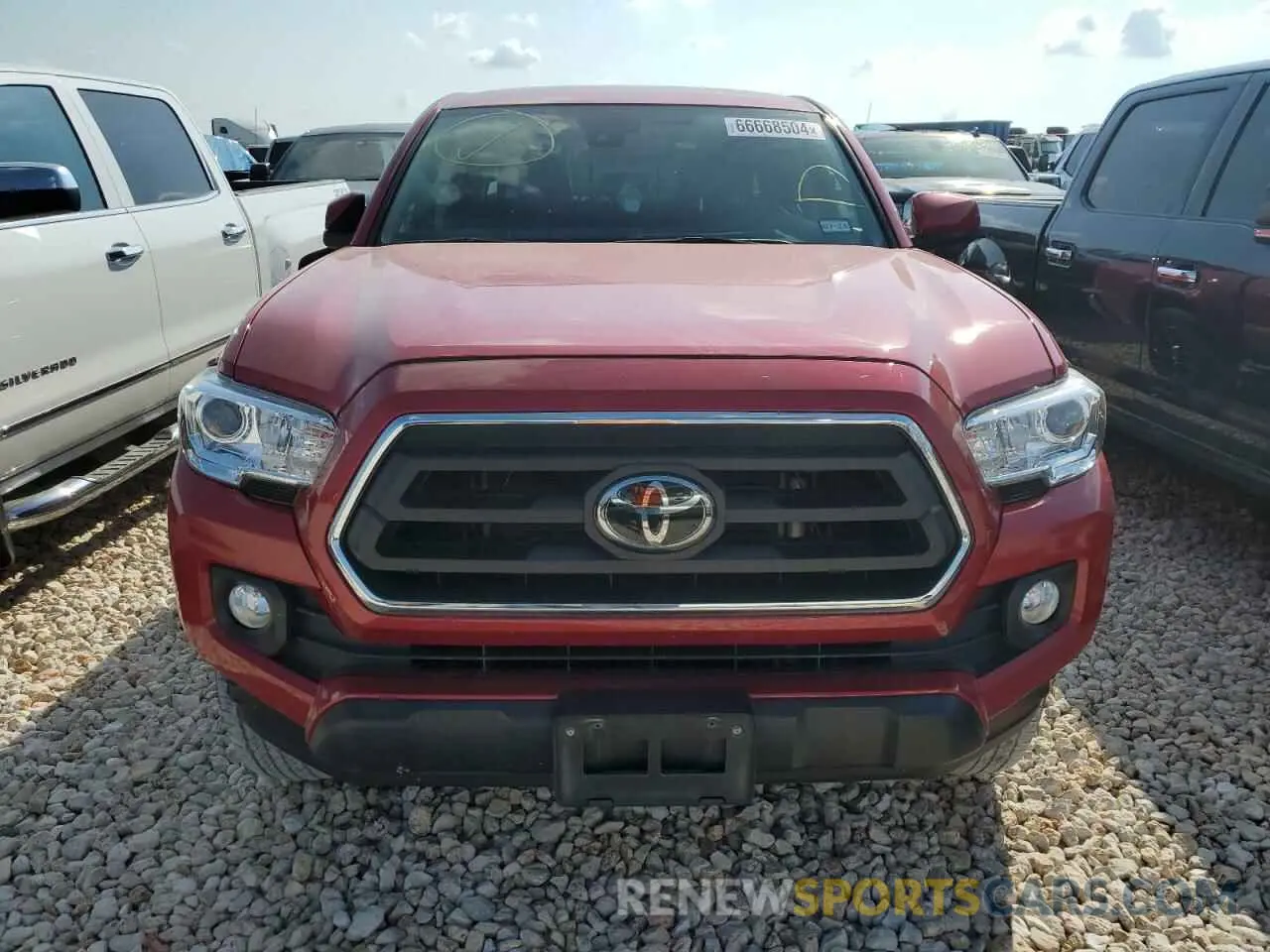 5 Photograph of a damaged car 5TFAZ5CN1MX114424 TOYOTA TACOMA 2021