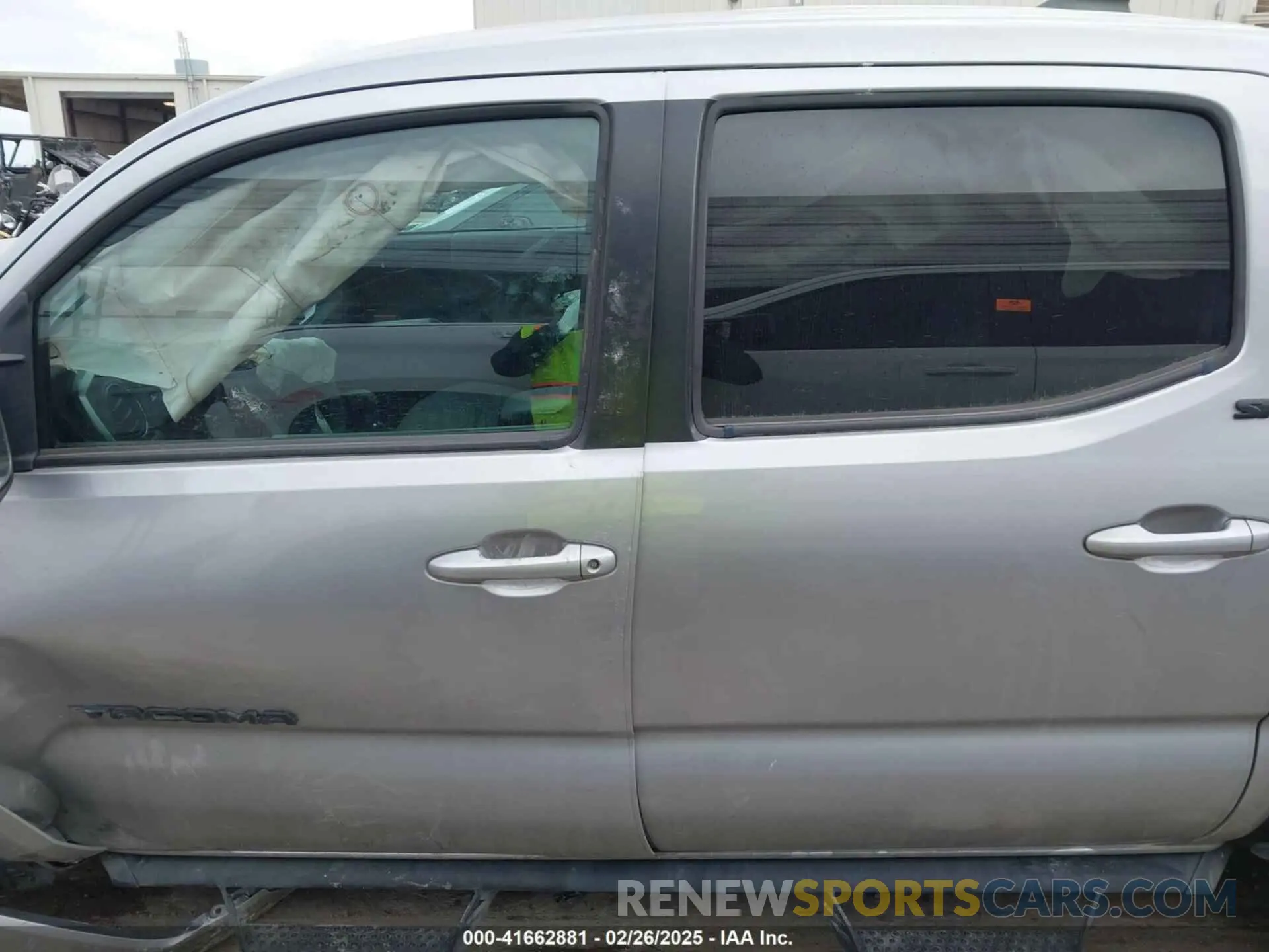 15 Photograph of a damaged car 5TFAZ5CN1MX116321 TOYOTA TACOMA 2021