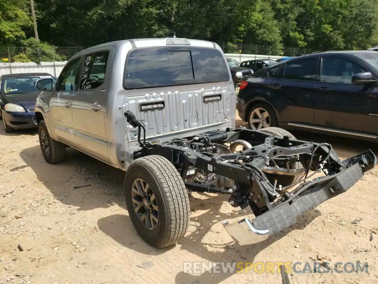 3 Photograph of a damaged car 5TFAZ5CN2MX098508 TOYOTA TACOMA 2021