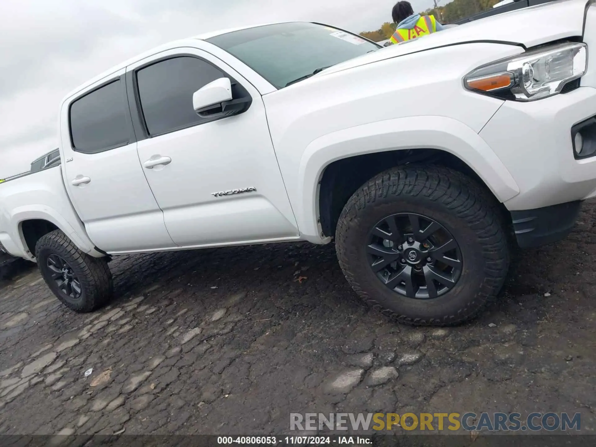 13 Photograph of a damaged car 5TFAZ5CN2MX107207 TOYOTA TACOMA 2021
