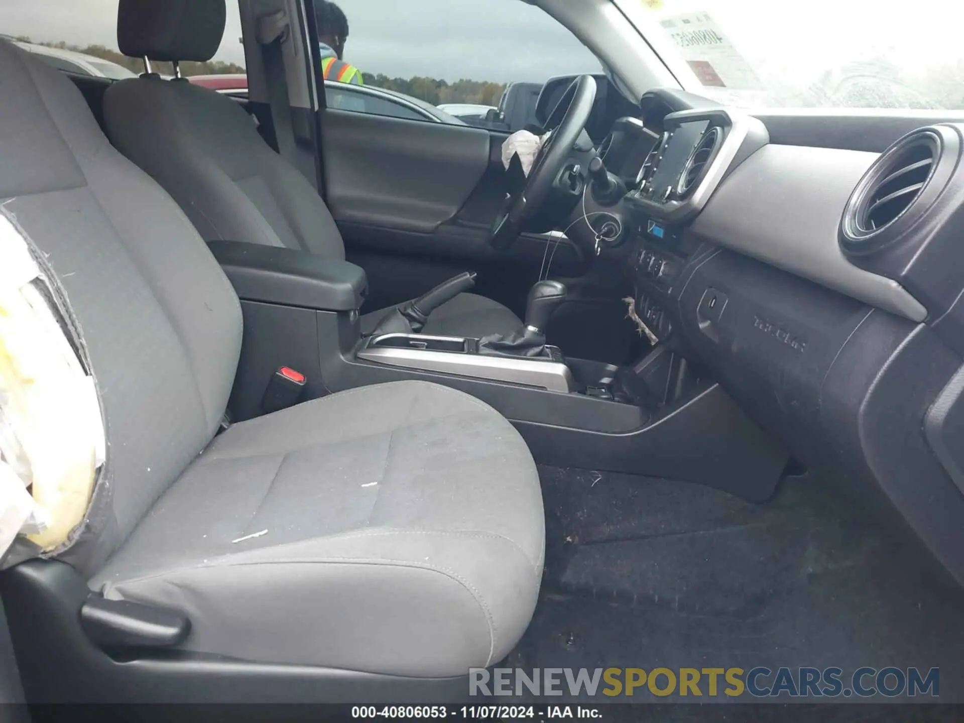 5 Photograph of a damaged car 5TFAZ5CN2MX107207 TOYOTA TACOMA 2021