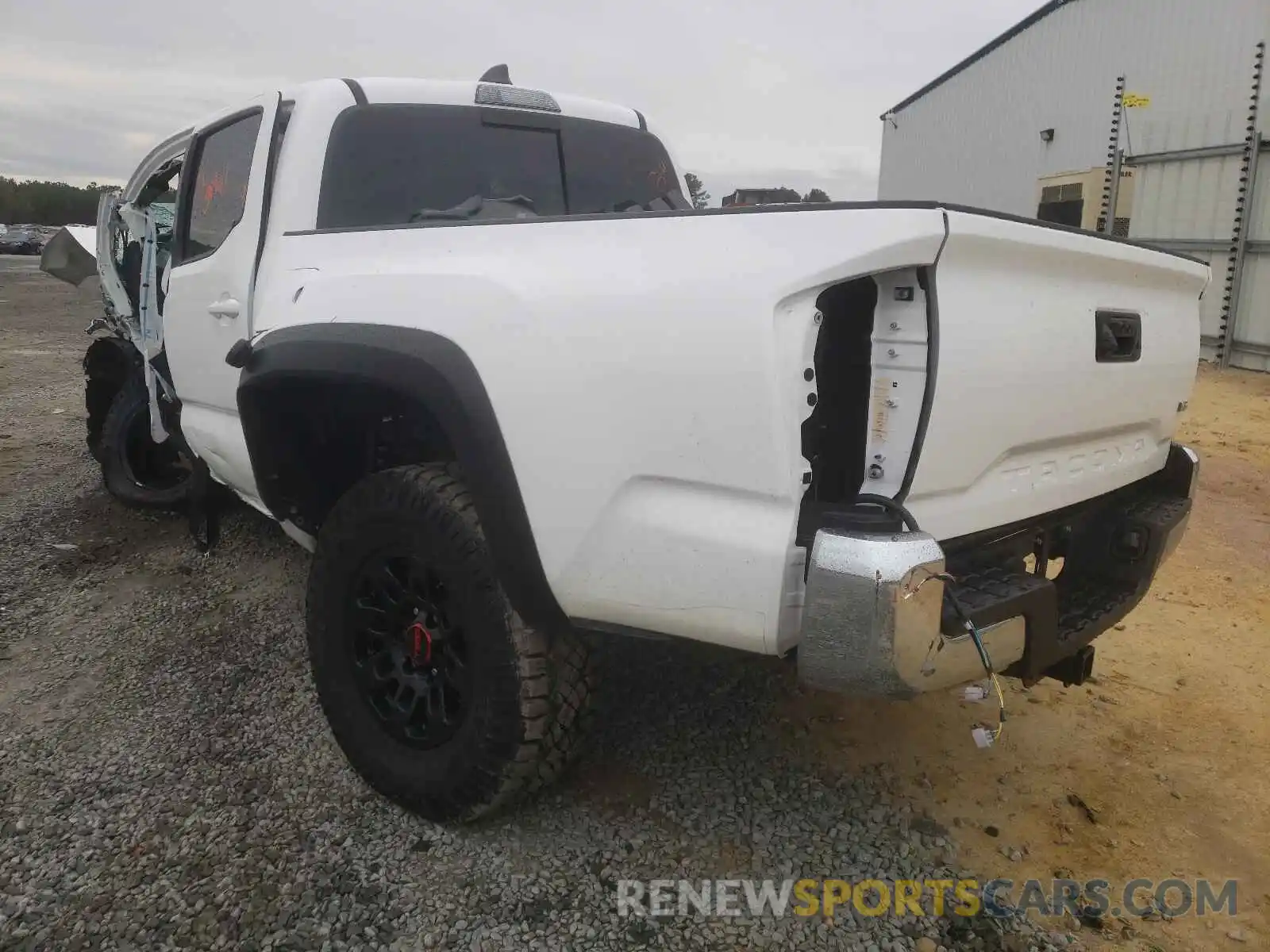 3 Photograph of a damaged car 5TFAZ5CN2MX113962 TOYOTA TACOMA 2021