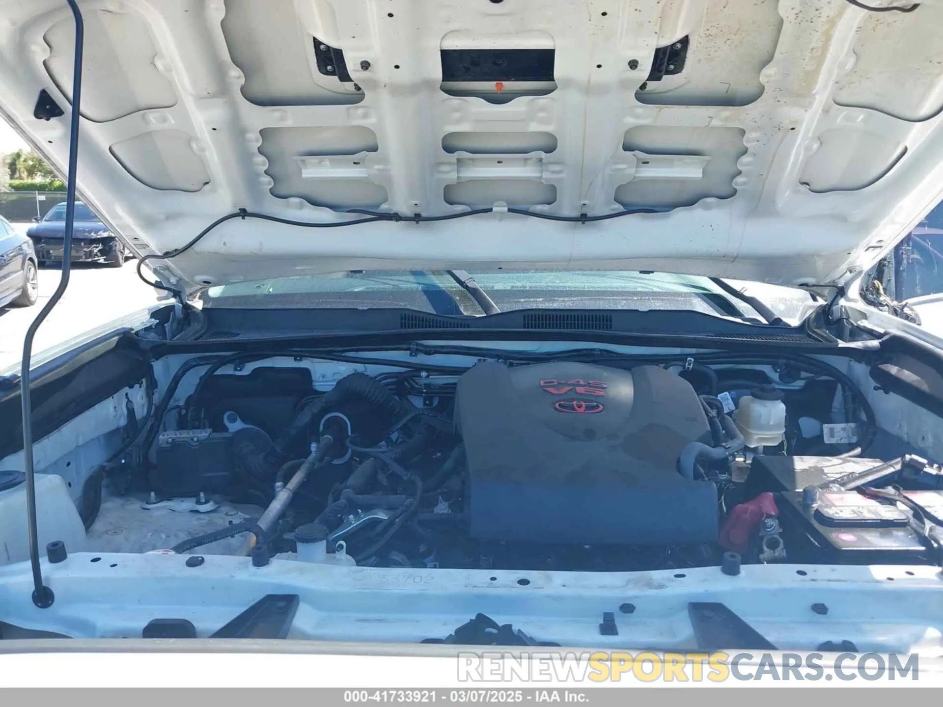 10 Photograph of a damaged car 5TFAZ5CN2MX114478 TOYOTA TACOMA 2021