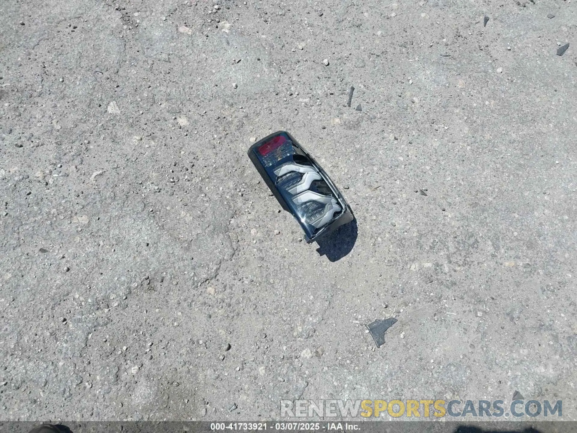 11 Photograph of a damaged car 5TFAZ5CN2MX114478 TOYOTA TACOMA 2021