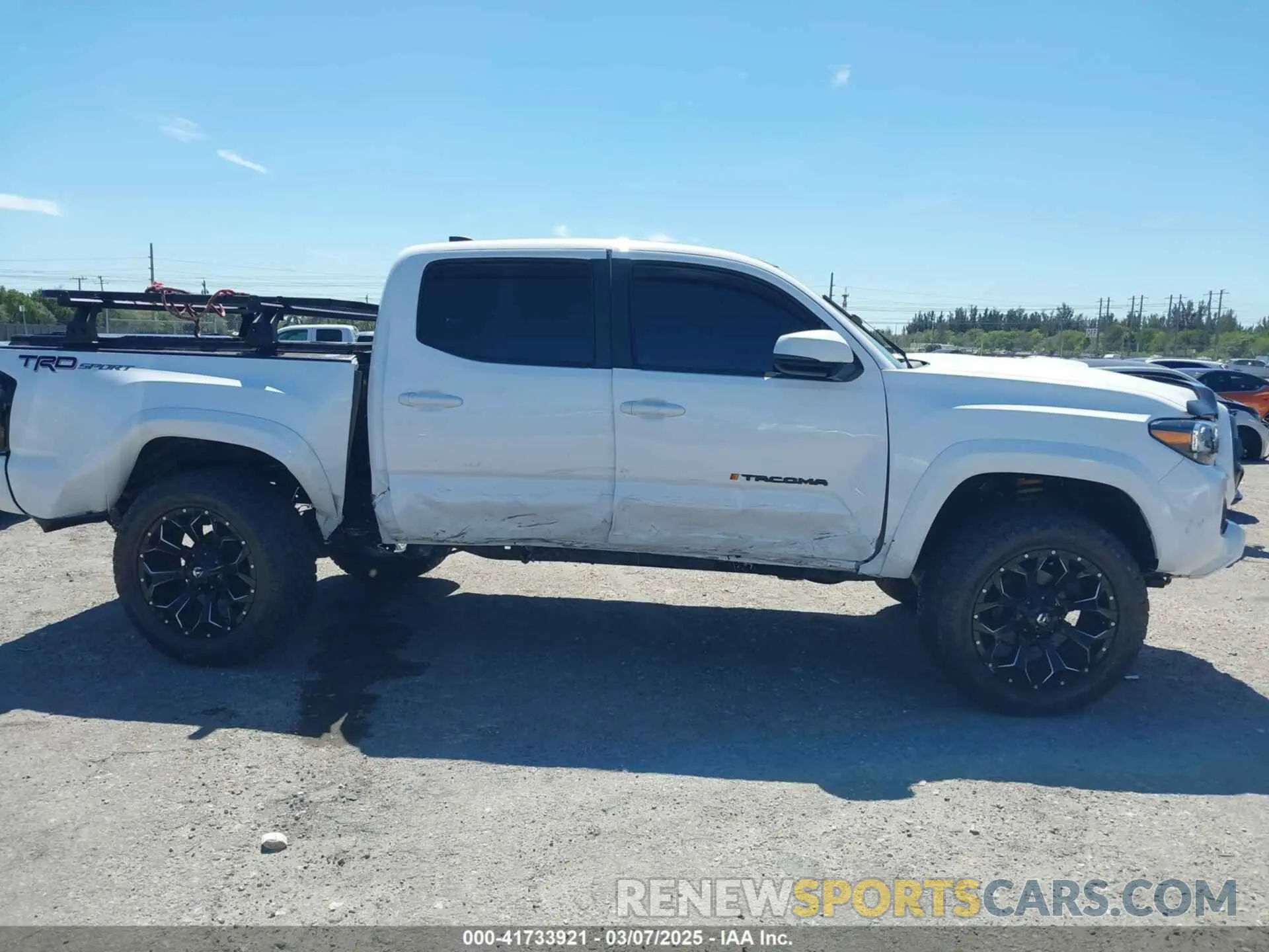 13 Photograph of a damaged car 5TFAZ5CN2MX114478 TOYOTA TACOMA 2021