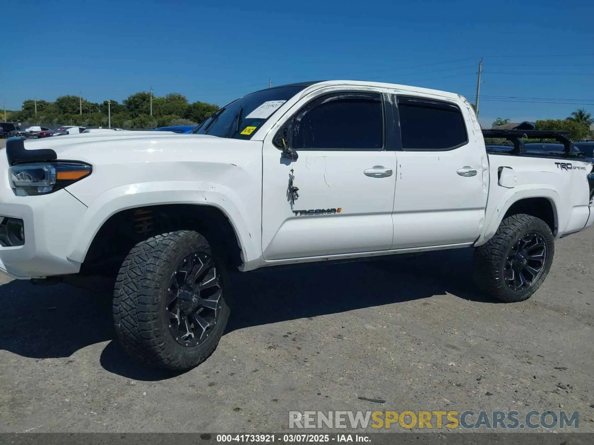 6 Photograph of a damaged car 5TFAZ5CN2MX114478 TOYOTA TACOMA 2021