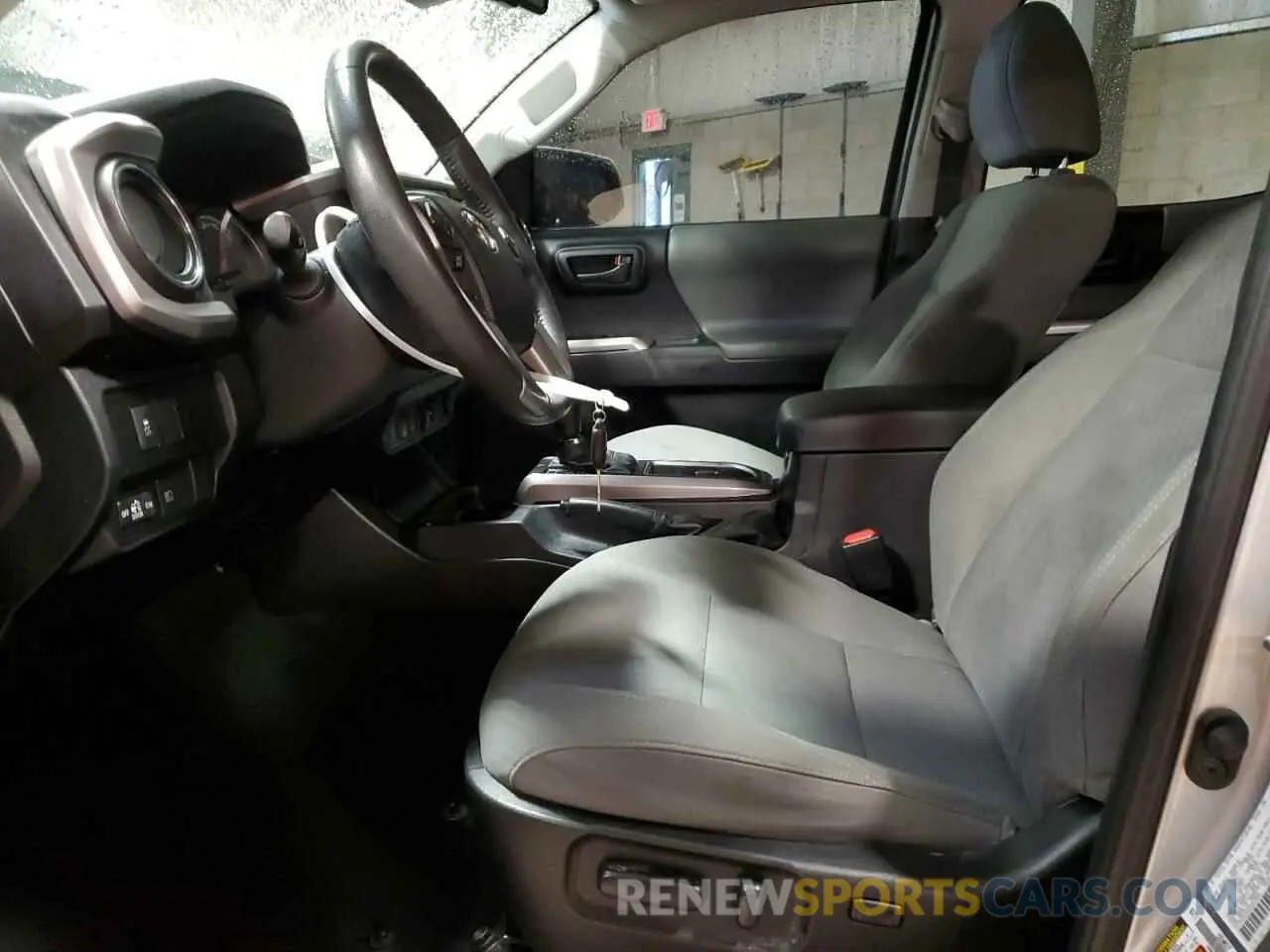 7 Photograph of a damaged car 5TFAZ5CN3MX107586 TOYOTA TACOMA 2021