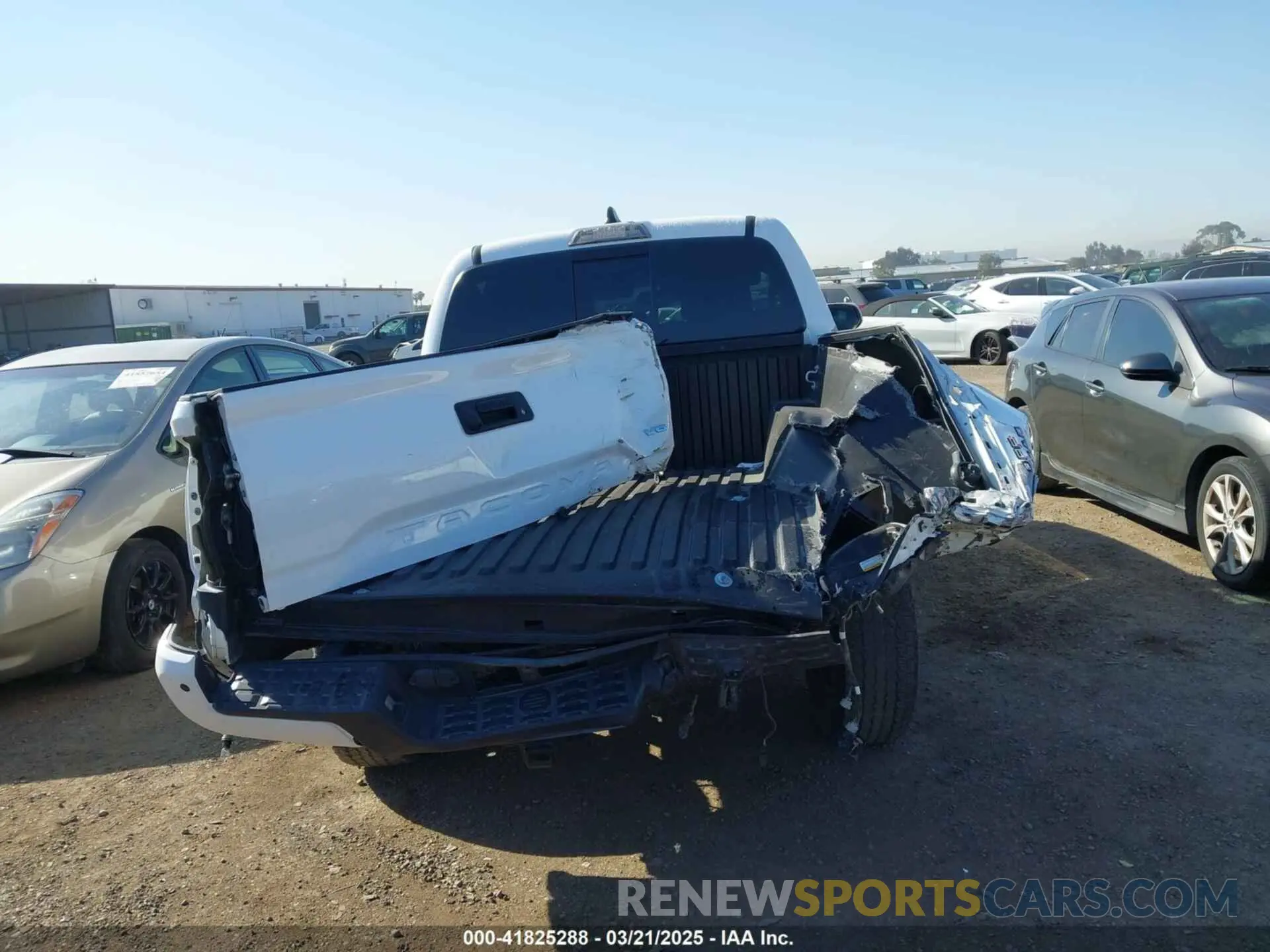 17 Photograph of a damaged car 5TFAZ5CN3MX111802 TOYOTA TACOMA 2021