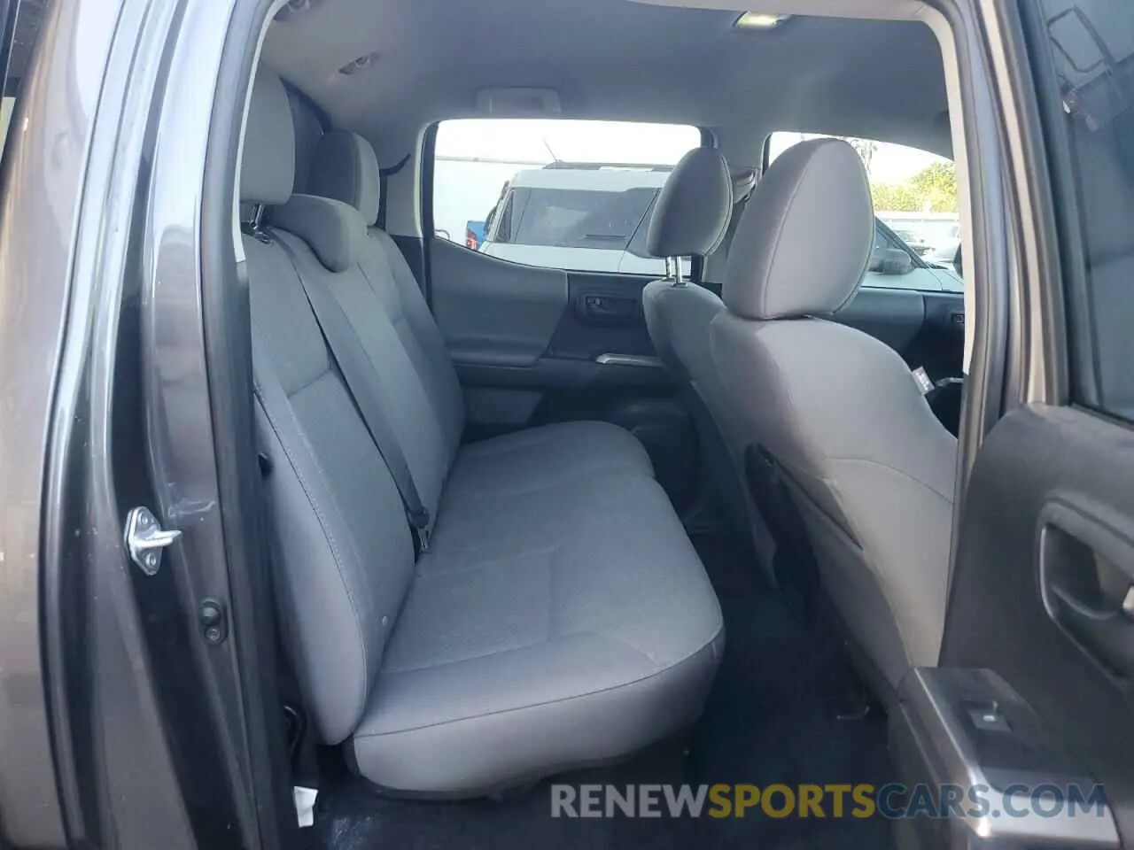 10 Photograph of a damaged car 5TFAZ5CN4MX105040 TOYOTA TACOMA 2021