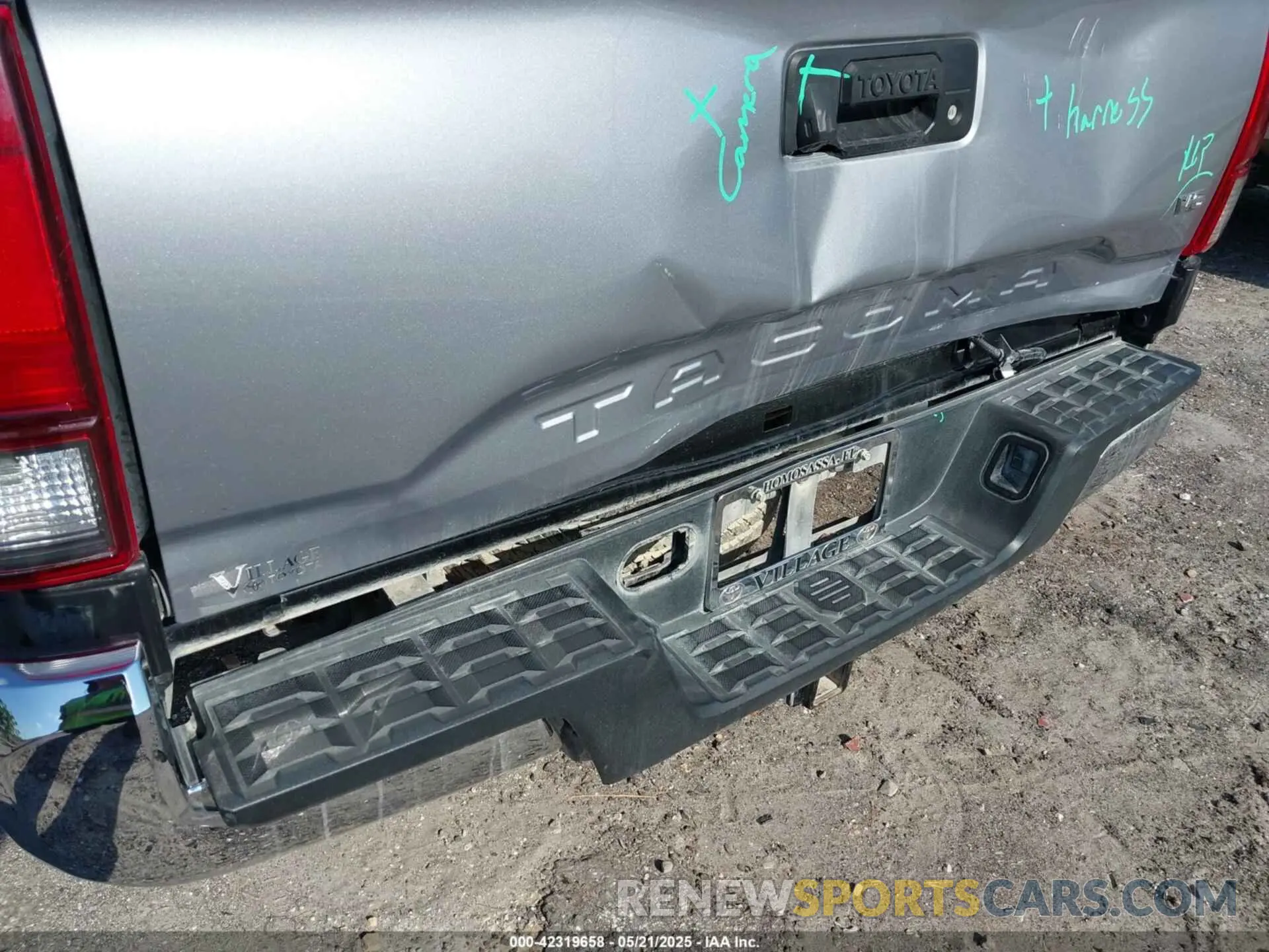 6 Photograph of a damaged car 5TFAZ5CN4MX108021 TOYOTA TACOMA 2021