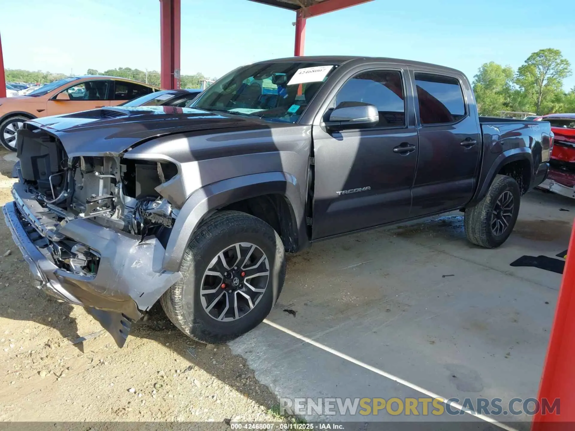 15 Photograph of a damaged car 5TFAZ5CN4MX113669 TOYOTA TACOMA 2021
