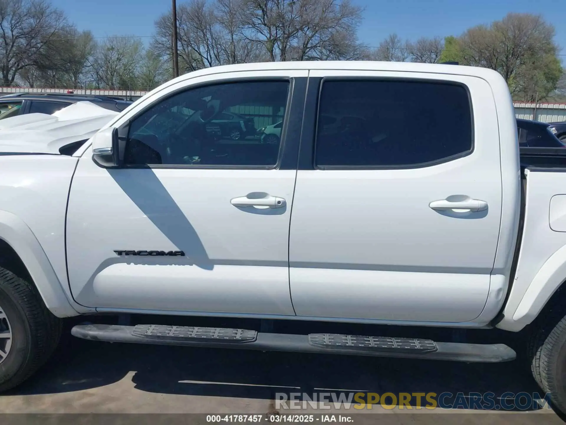 15 Photograph of a damaged car 5TFAZ5CN5MX107346 TOYOTA TACOMA 2021