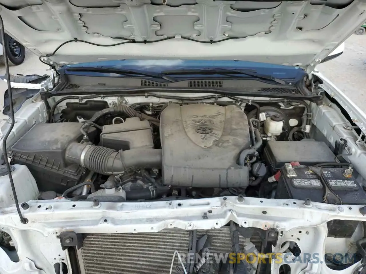 11 Photograph of a damaged car 5TFAZ5CN5MX107928 TOYOTA TACOMA 2021