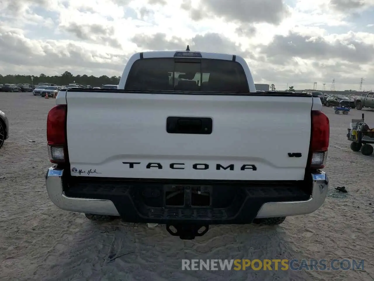 6 Photograph of a damaged car 5TFAZ5CN5MX107928 TOYOTA TACOMA 2021
