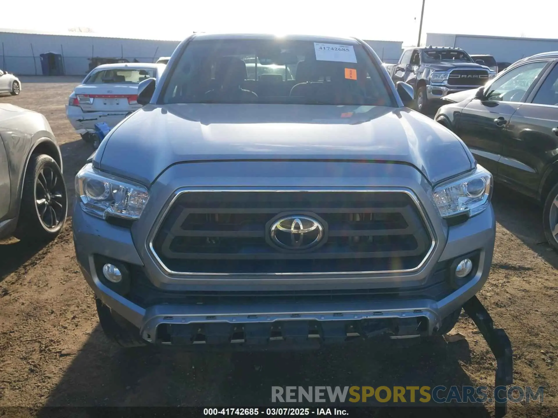 12 Photograph of a damaged car 5TFAZ5CN6MX096177 TOYOTA TACOMA 2021