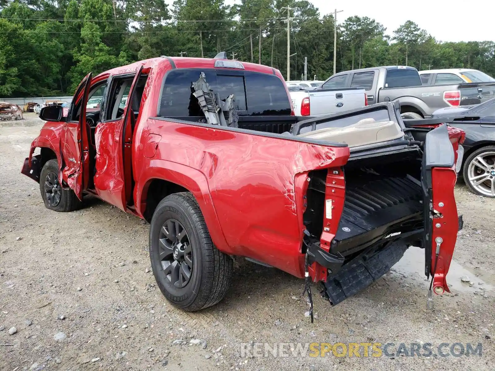 3 Photograph of a damaged car 5TFAZ5CN6MX097328 TOYOTA TACOMA 2021