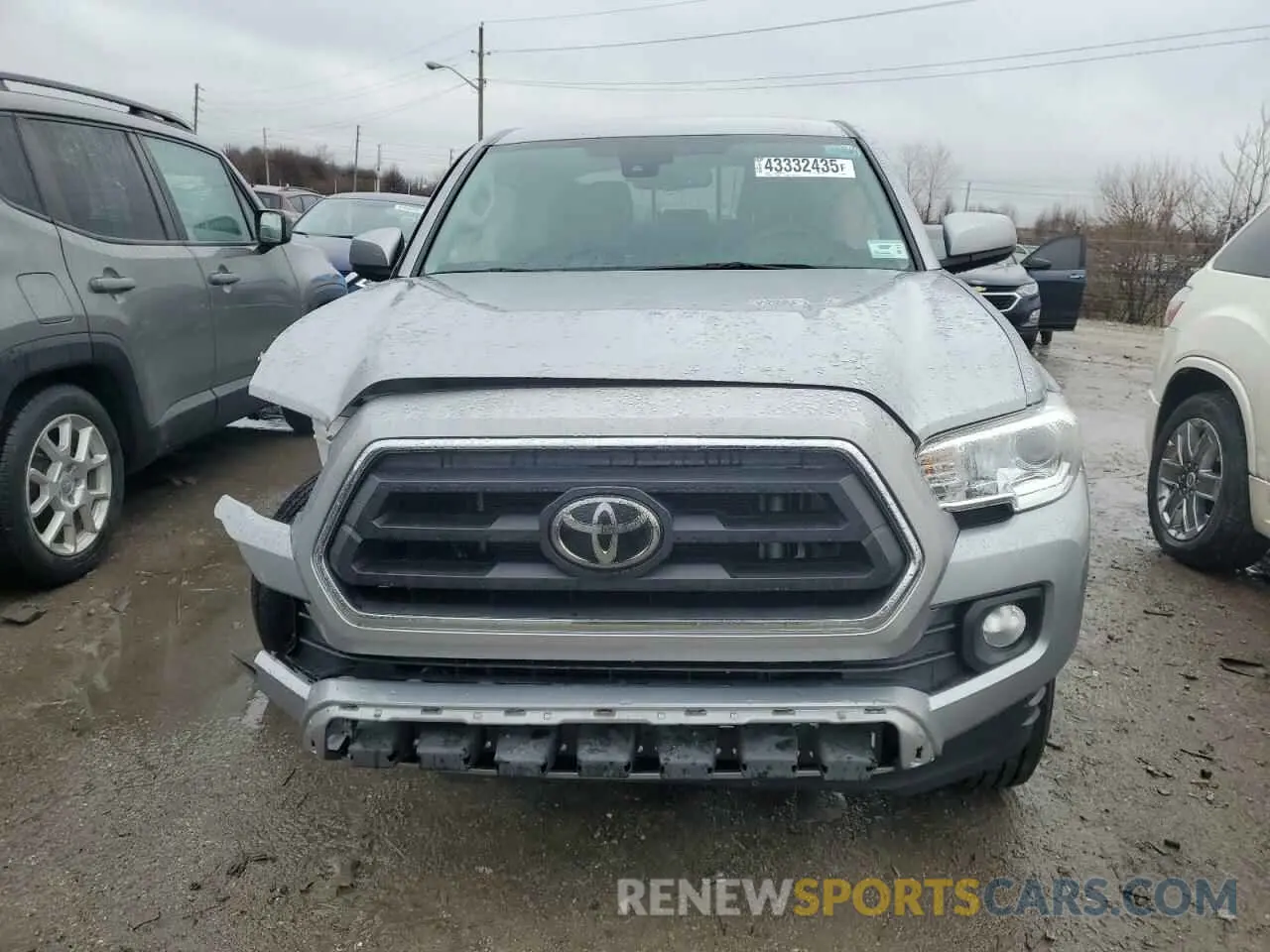 5 Photograph of a damaged car 5TFAZ5CN6MX108084 TOYOTA TACOMA 2021