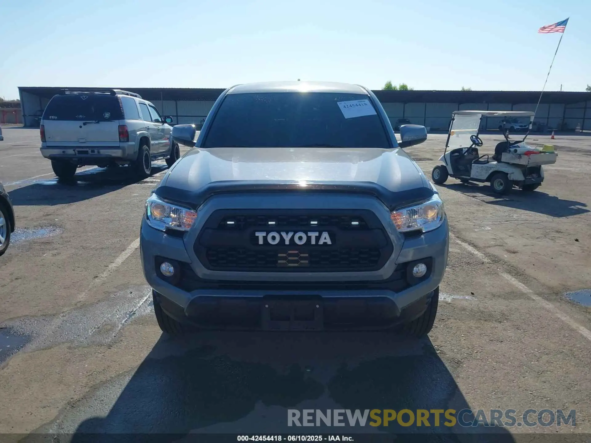 13 Photograph of a damaged car 5TFAZ5CN7MX101810 TOYOTA TACOMA 2021