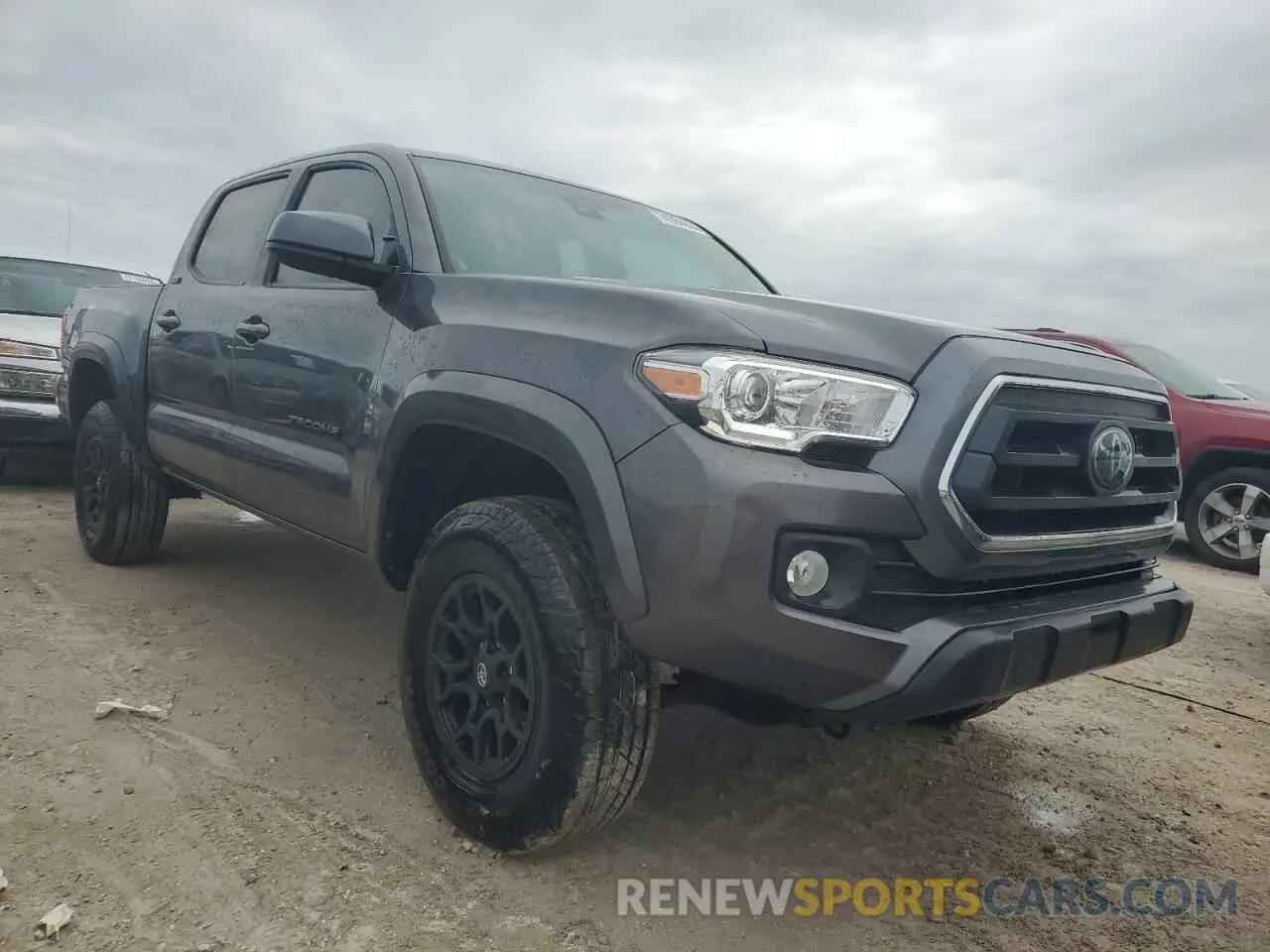 4 Photograph of a damaged car 5TFAZ5CN7MX102813 TOYOTA TACOMA 2021
