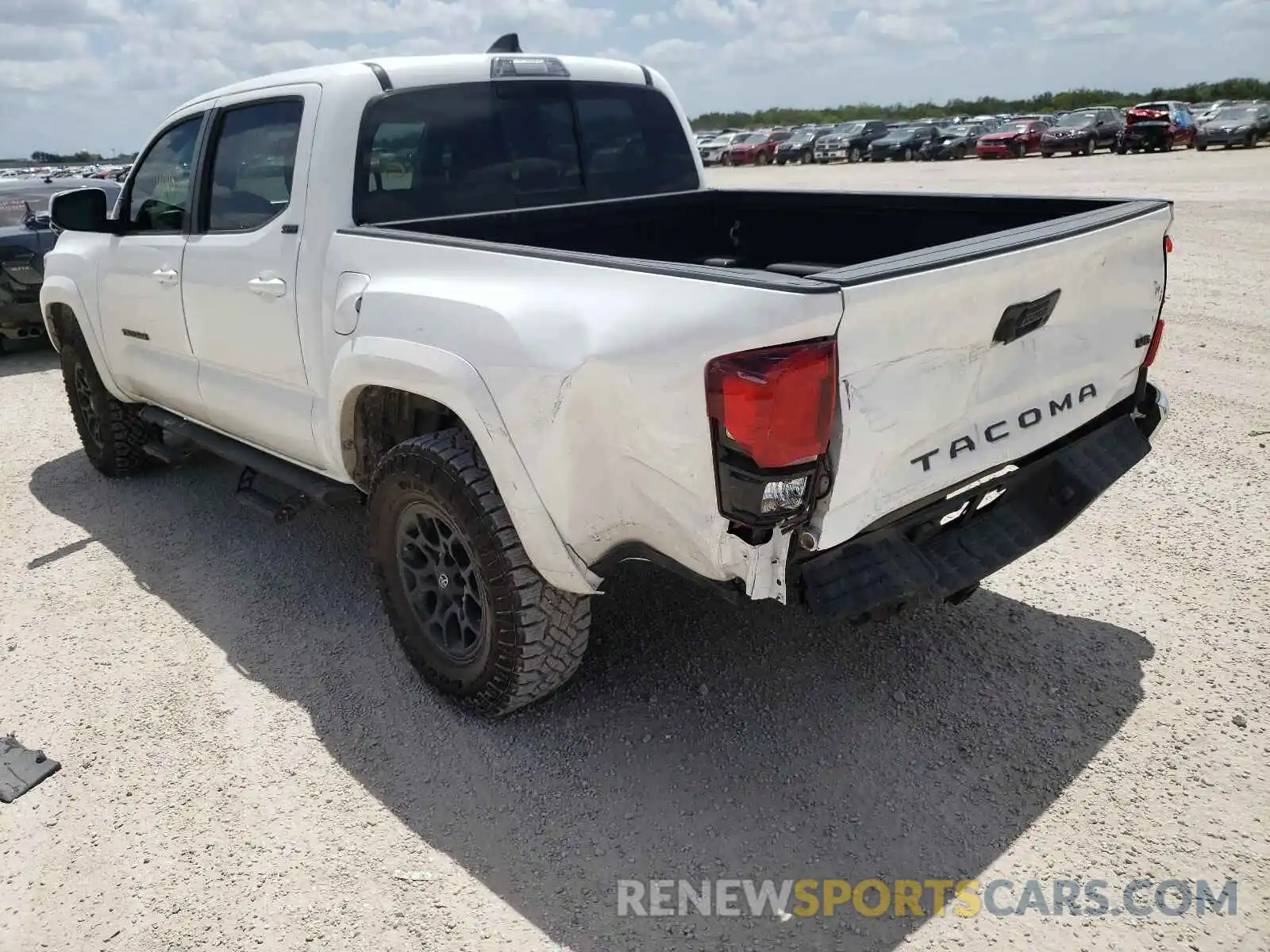 3 Photograph of a damaged car 5TFAZ5CN7MX104044 TOYOTA TACOMA 2021