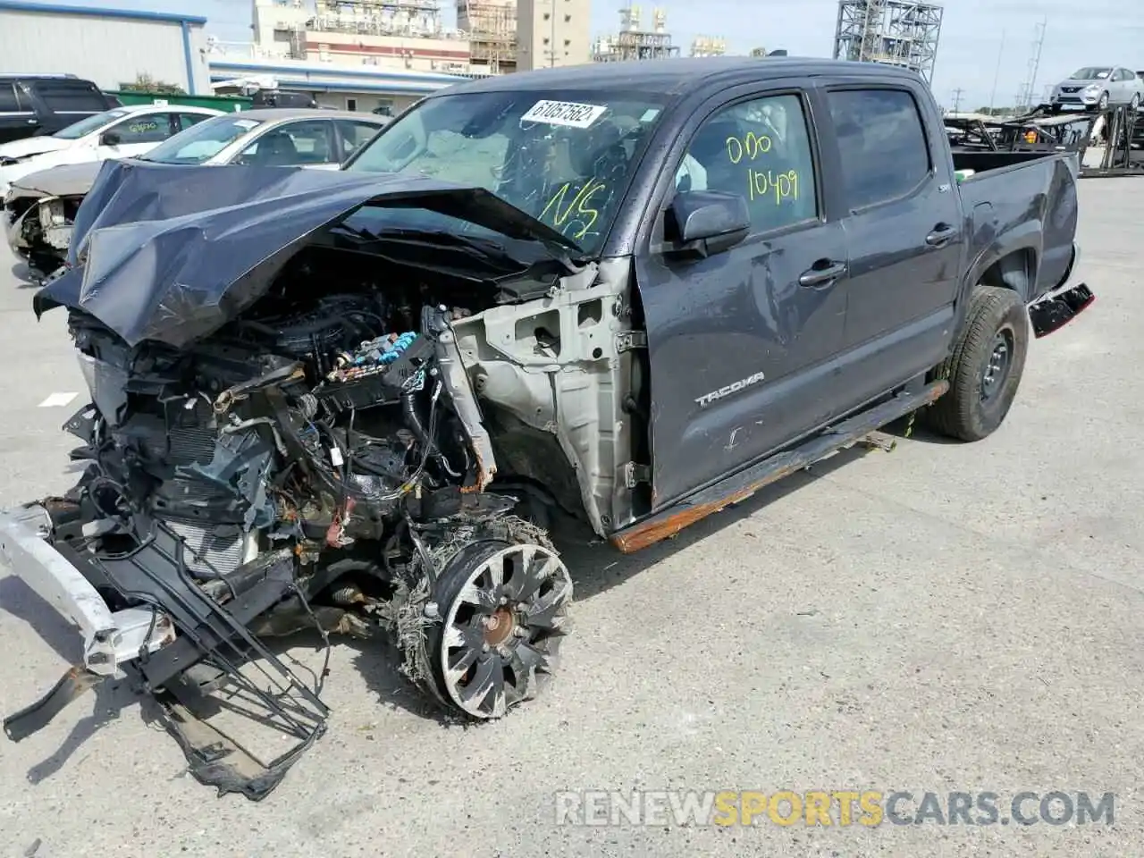 9 Photograph of a damaged car 5TFAZ5CN7MX105467 TOYOTA TACOMA 2021