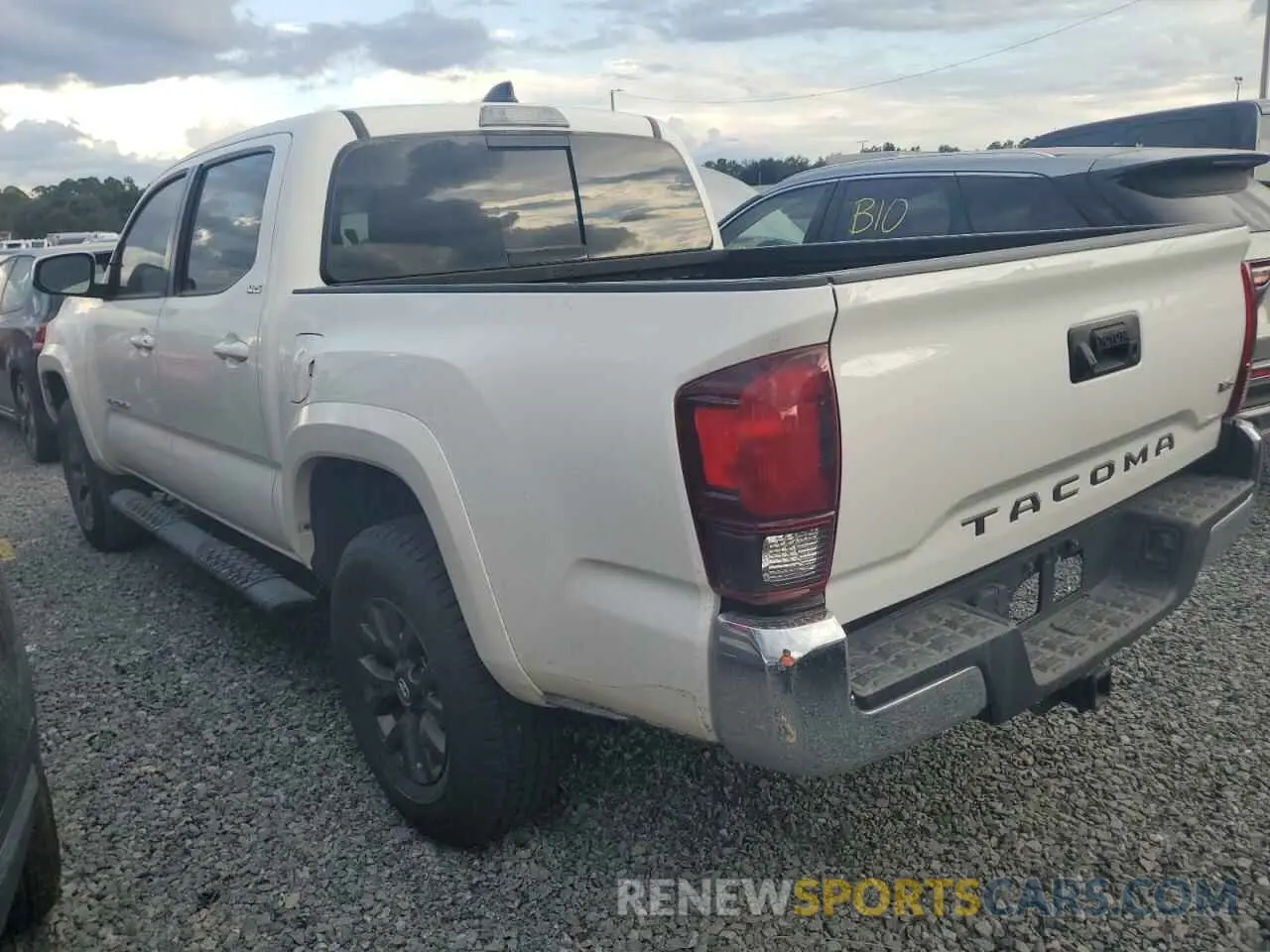 2 Photograph of a damaged car 5TFAZ5CN7MX107302 TOYOTA TACOMA 2021