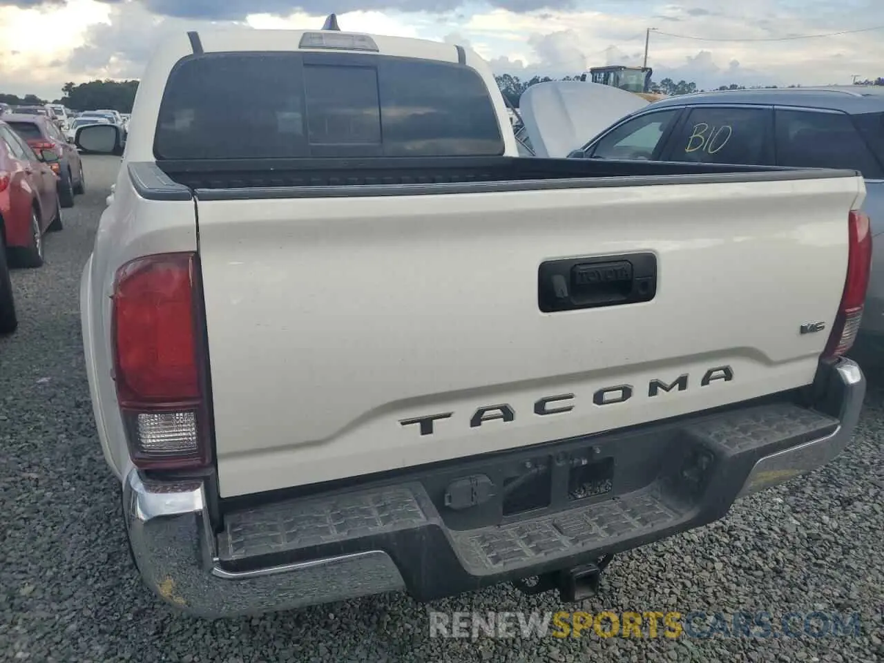 6 Photograph of a damaged car 5TFAZ5CN7MX107302 TOYOTA TACOMA 2021