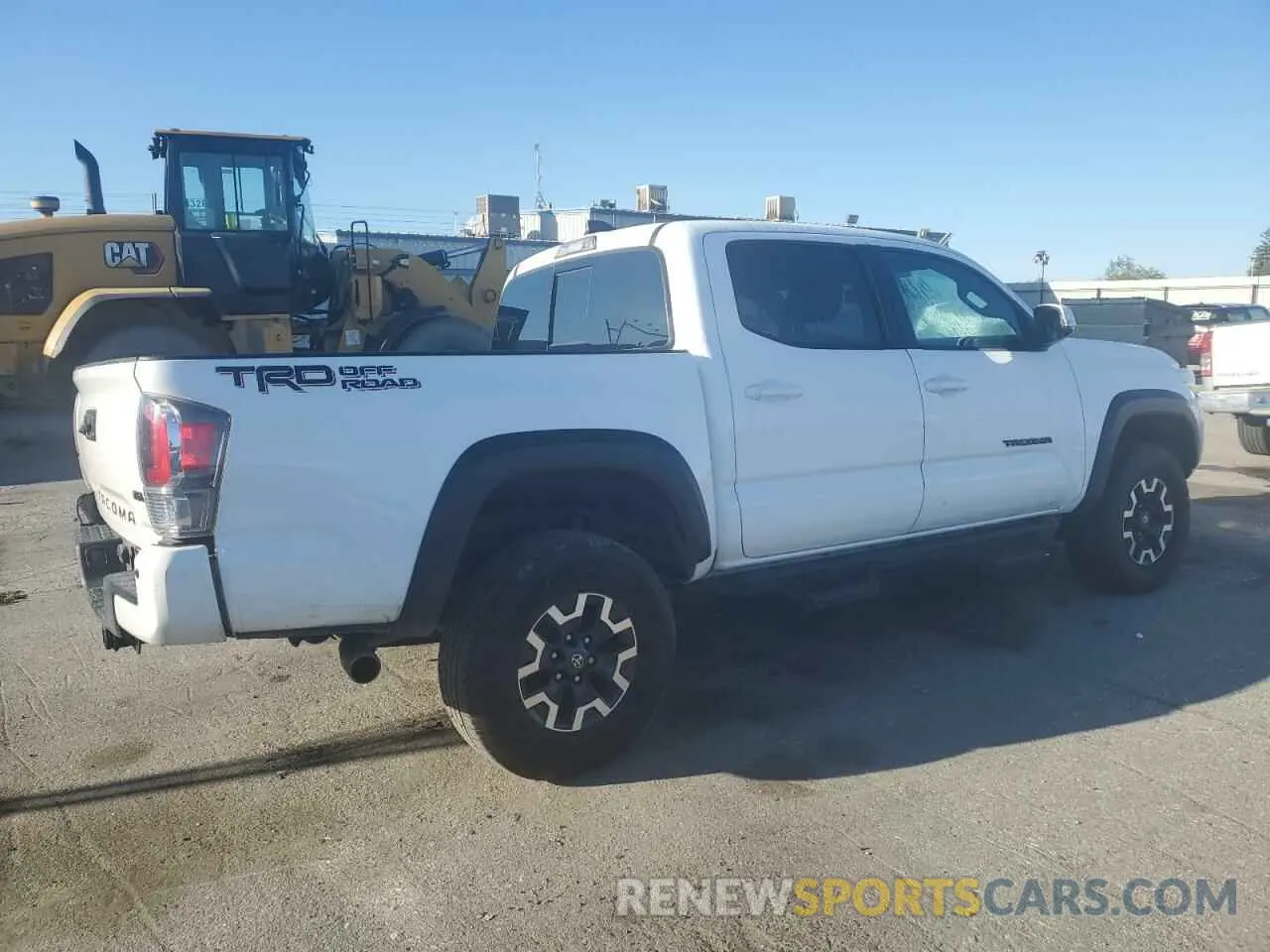 3 Photograph of a damaged car 5TFAZ5CN7MX111544 TOYOTA TACOMA 2021