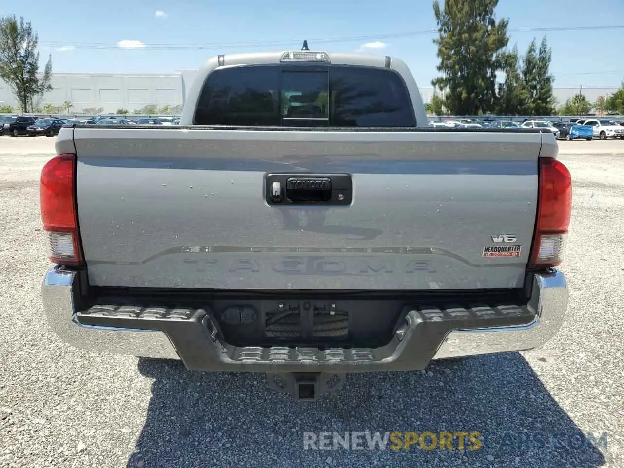 6 Photograph of a damaged car 5TFAZ5CN7MX115478 TOYOTA TACOMA 2021