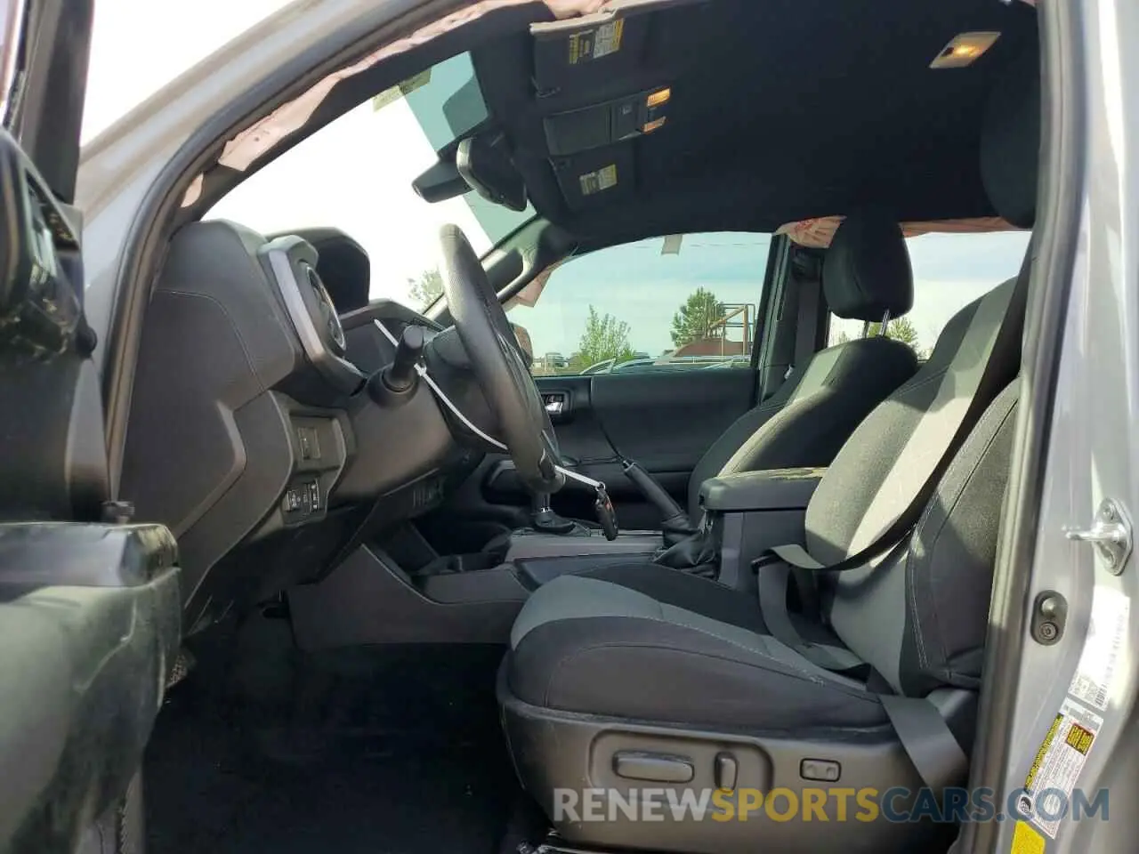 7 Photograph of a damaged car 5TFAZ5CN8MX111794 TOYOTA TACOMA 2021