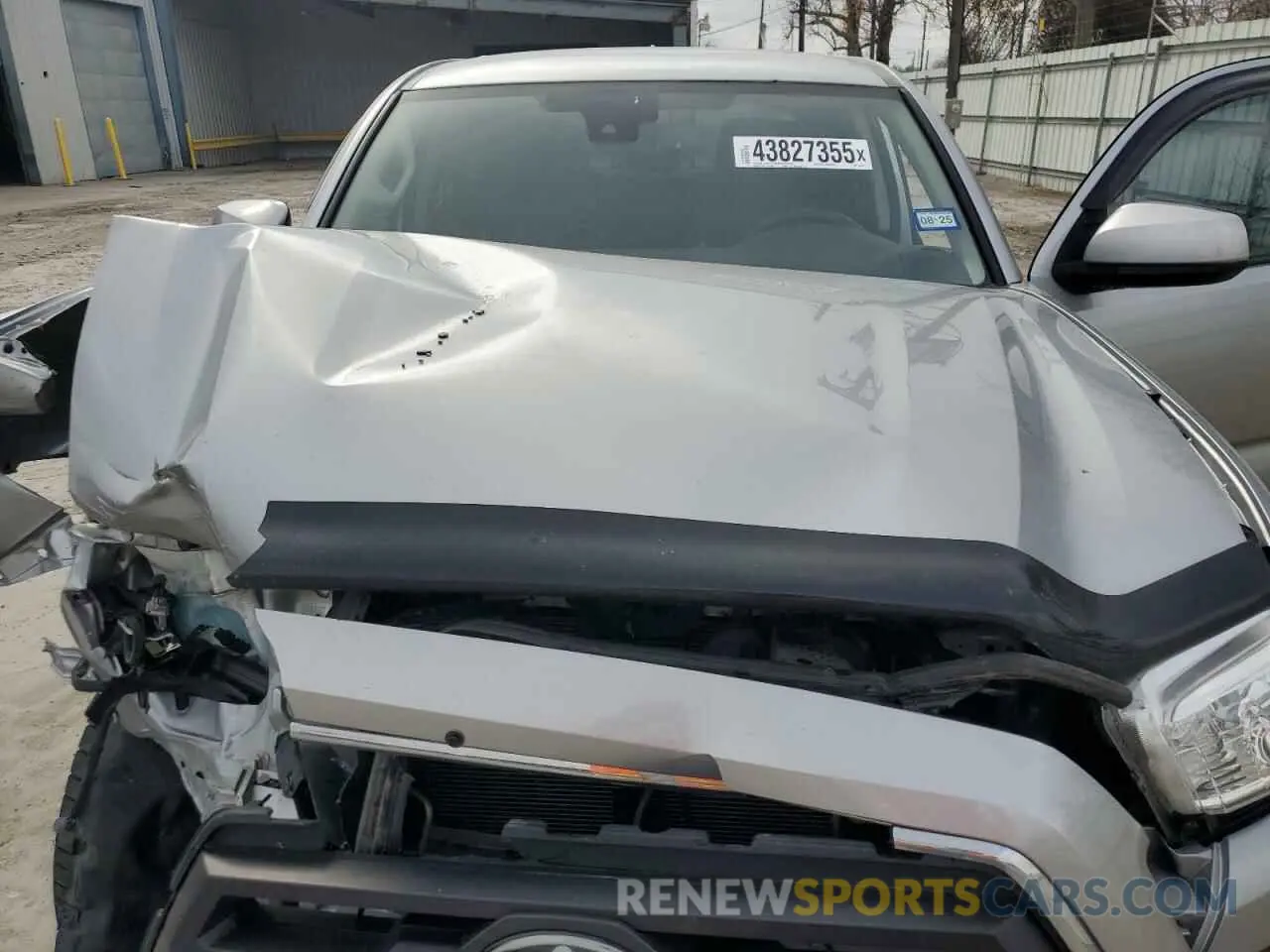 11 Photograph of a damaged car 5TFAZ5CN9MX113442 TOYOTA TACOMA 2021