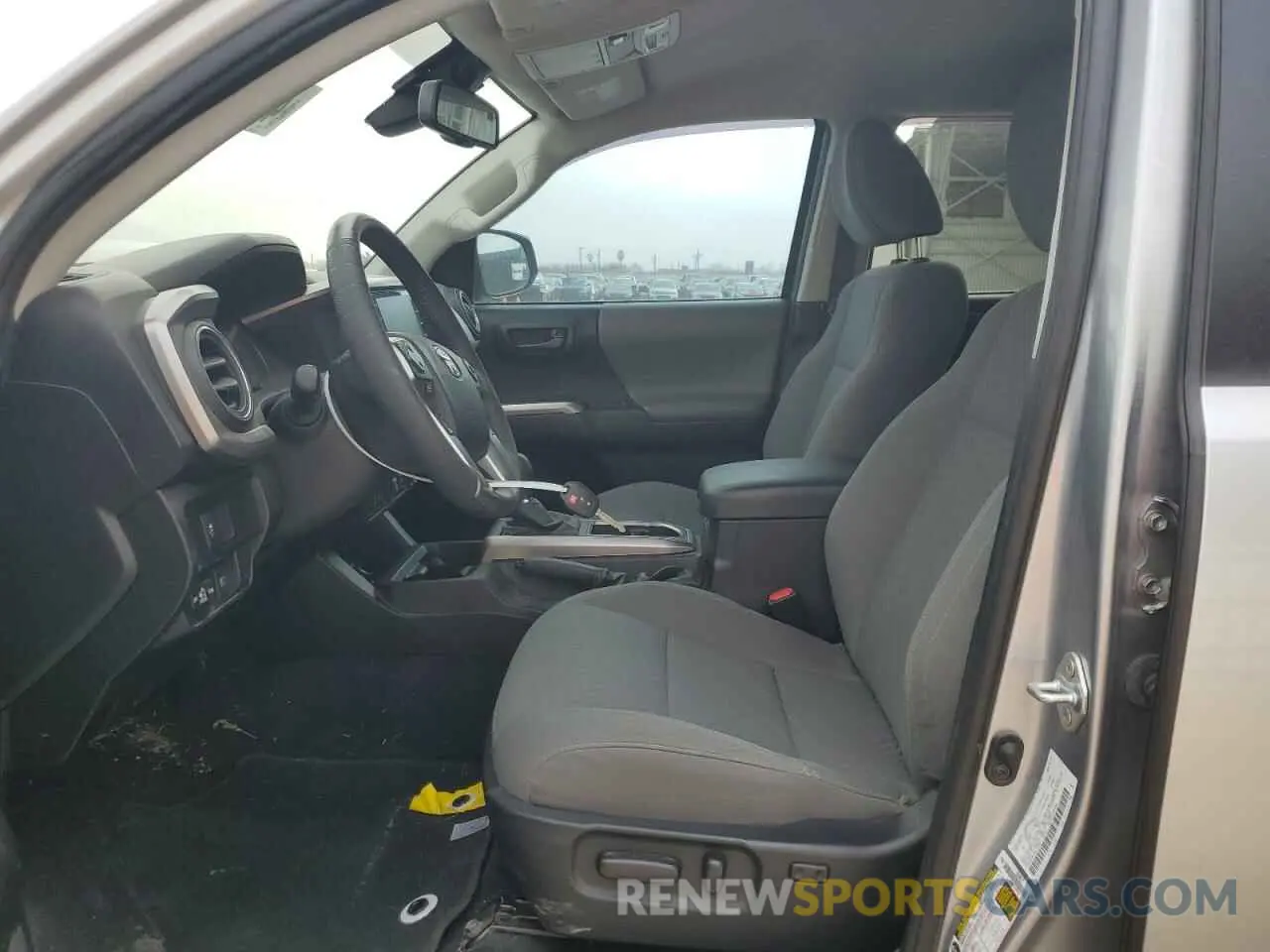 7 Photograph of a damaged car 5TFAZ5CN9MX113442 TOYOTA TACOMA 2021