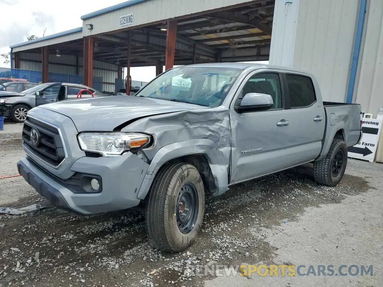 1 Photograph of a damaged car 5TFAZ5CNXMX102031 TOYOTA TACOMA 2021