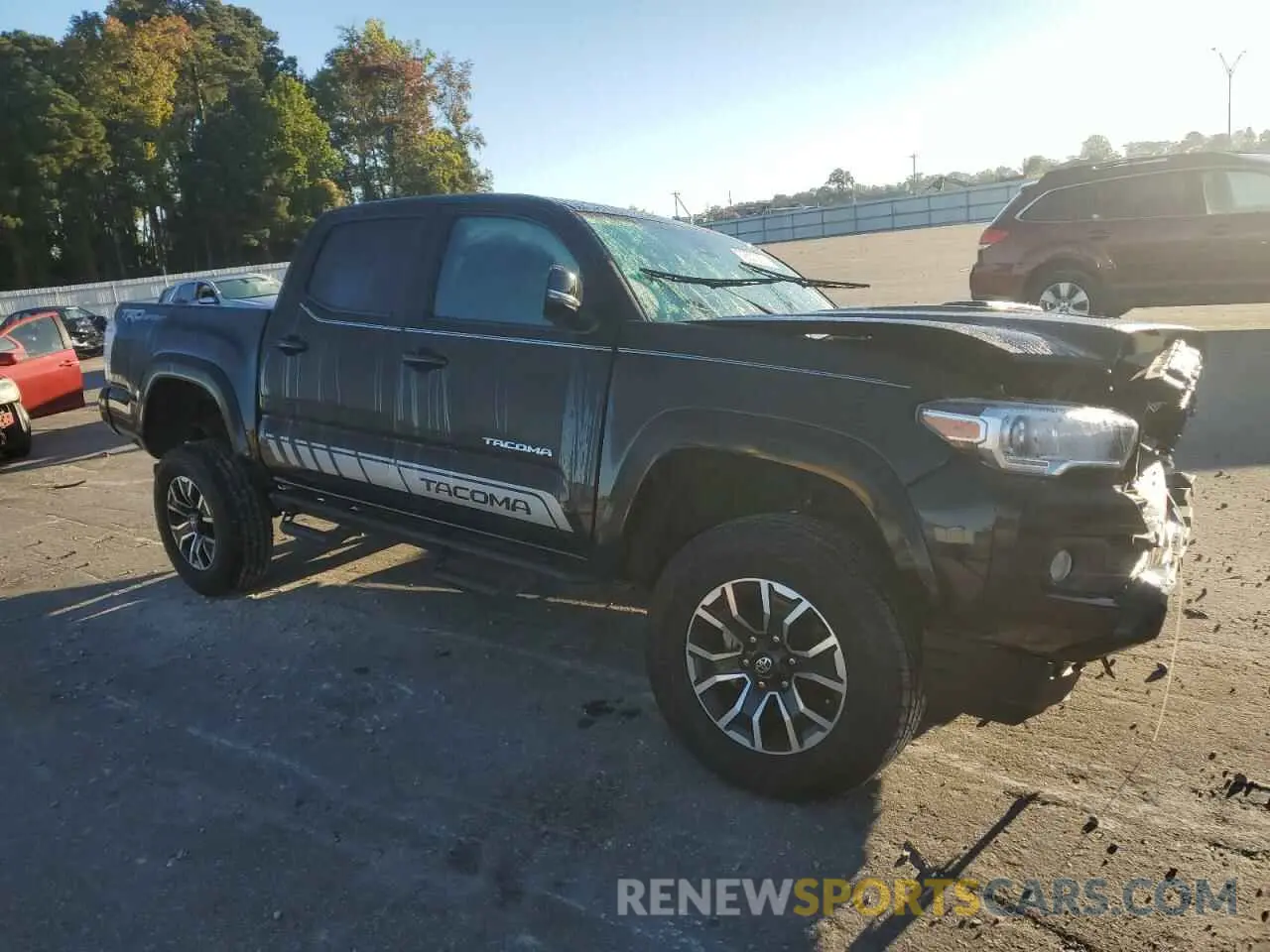 4 Photograph of a damaged car 5TFAZ5CNXMX103597 TOYOTA TACOMA 2021