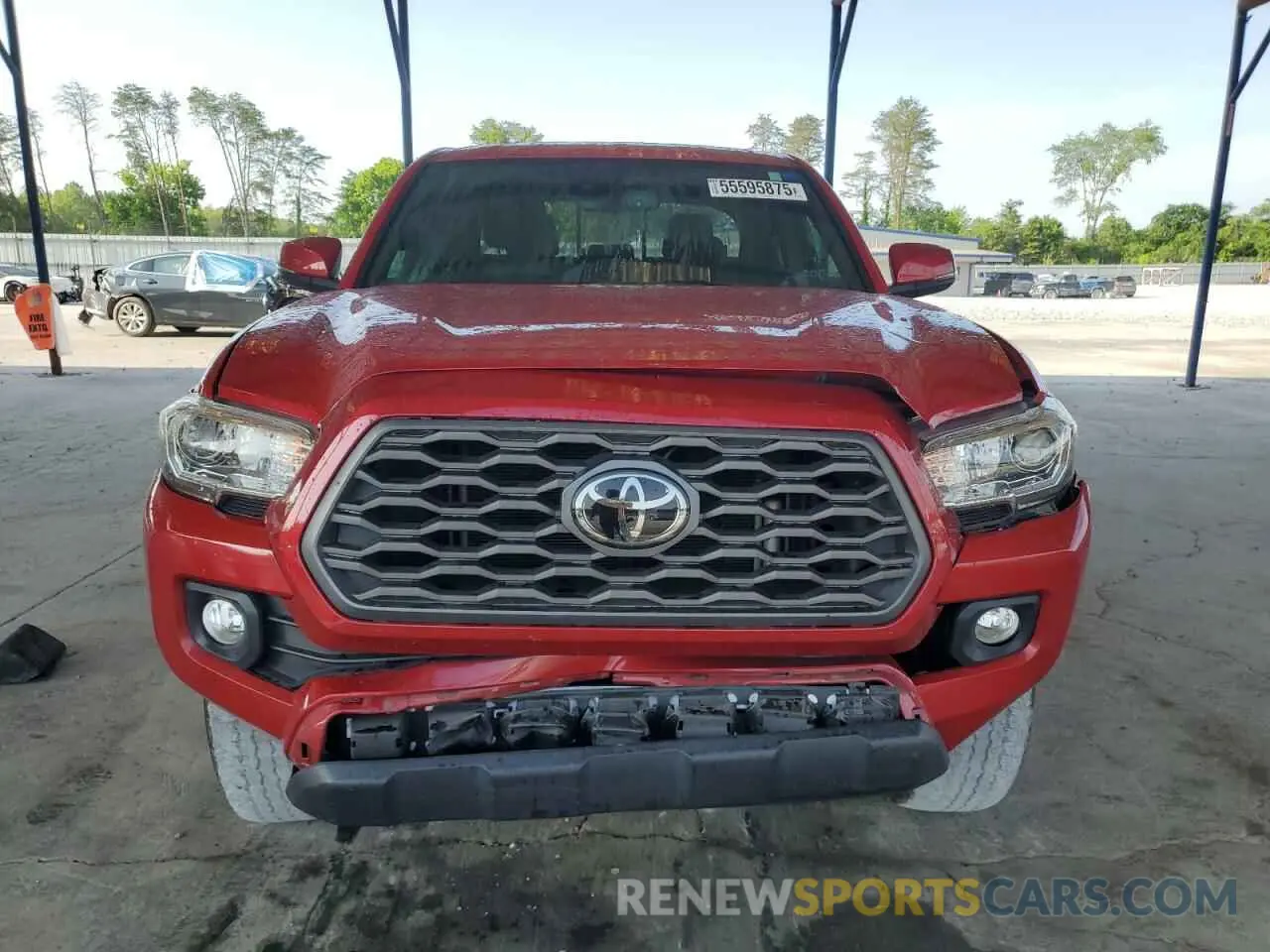 5 Photograph of a damaged car 5TFAZ5CNXMX114132 TOYOTA TACOMA 2021