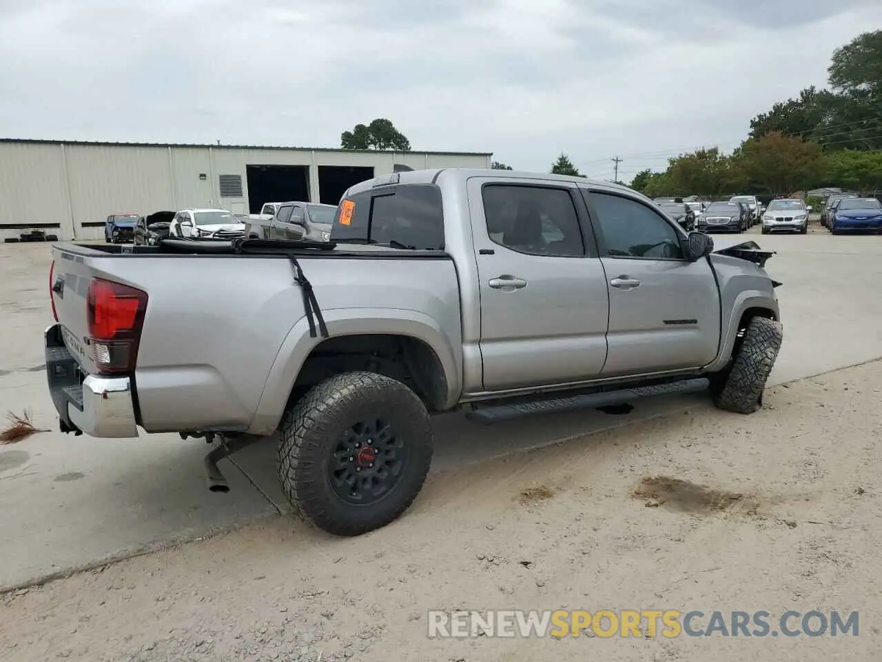 3 Photograph of a damaged car 5TFAZ5CNXMX116706 TOYOTA TACOMA 2021