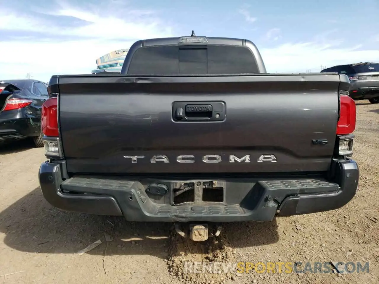 6 Photograph of a damaged car 5TFCZ5AN0MX245551 TOYOTA TACOMA 2021